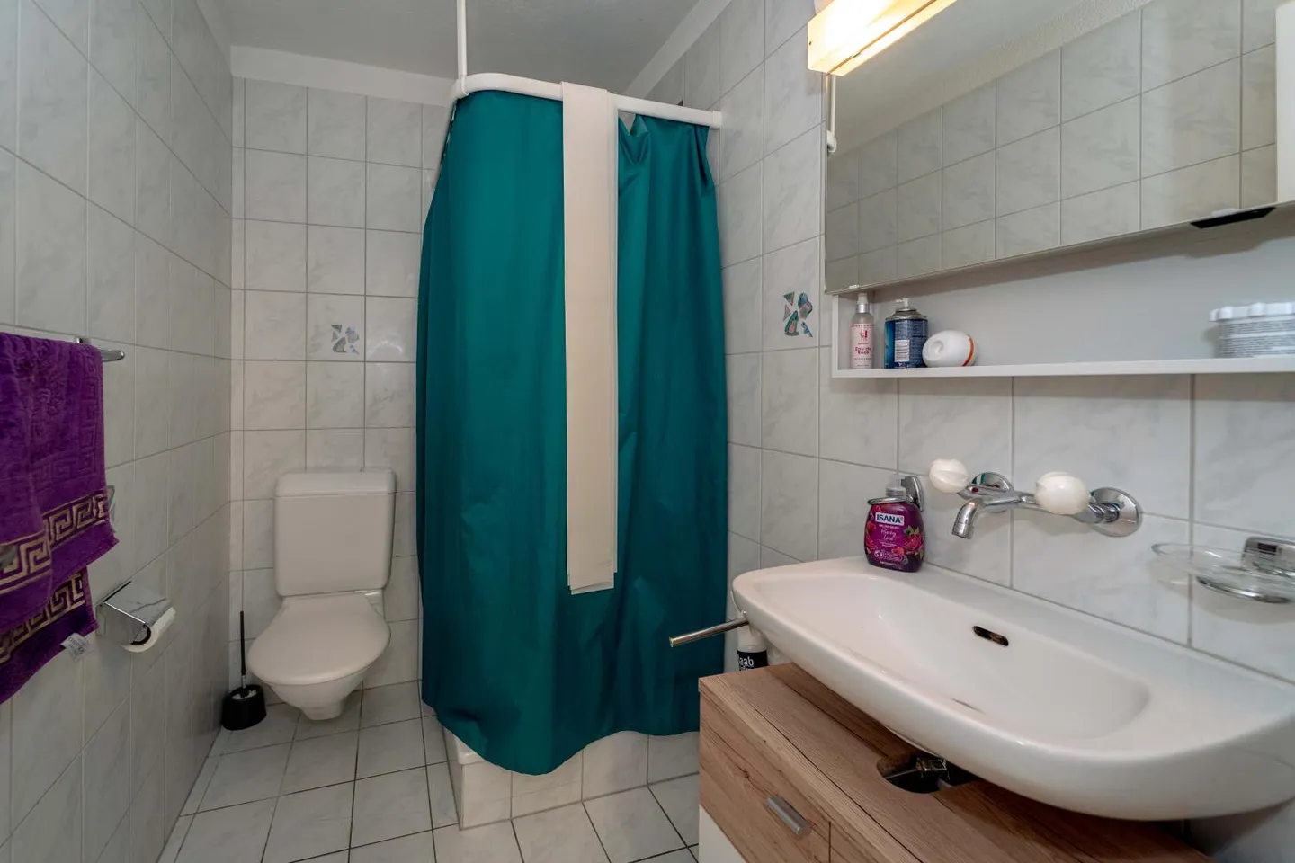 Residential Building - Photo 11 of 24