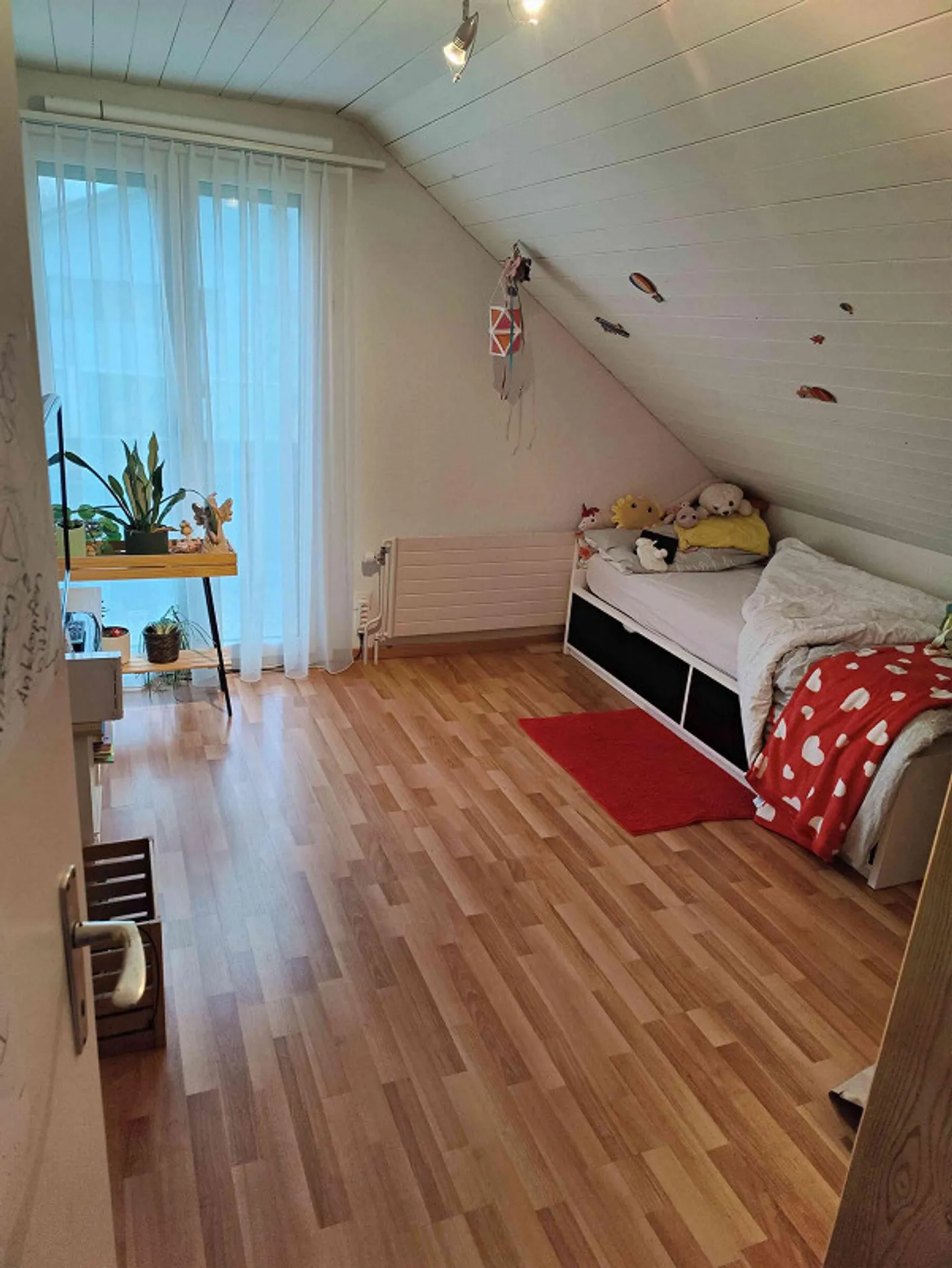 Single-family house in a child-friendly neighborhood - Photo 9 of 12