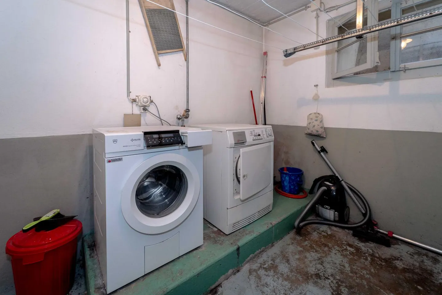 Residential Building - Photo 13 of 24