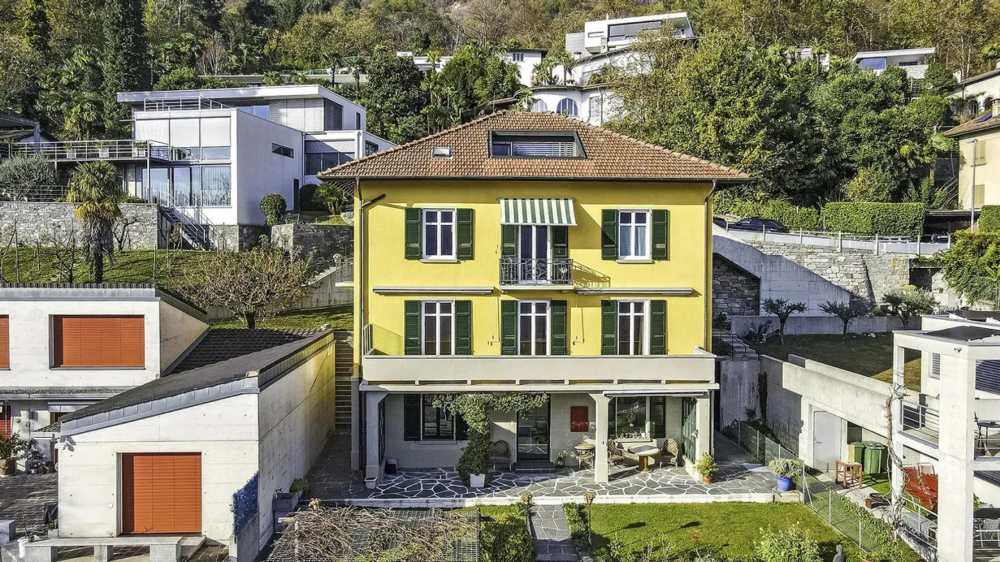 Appartement 3-1/2 pièces avec jardin et vue sur le lac - Photo 2 sur 22