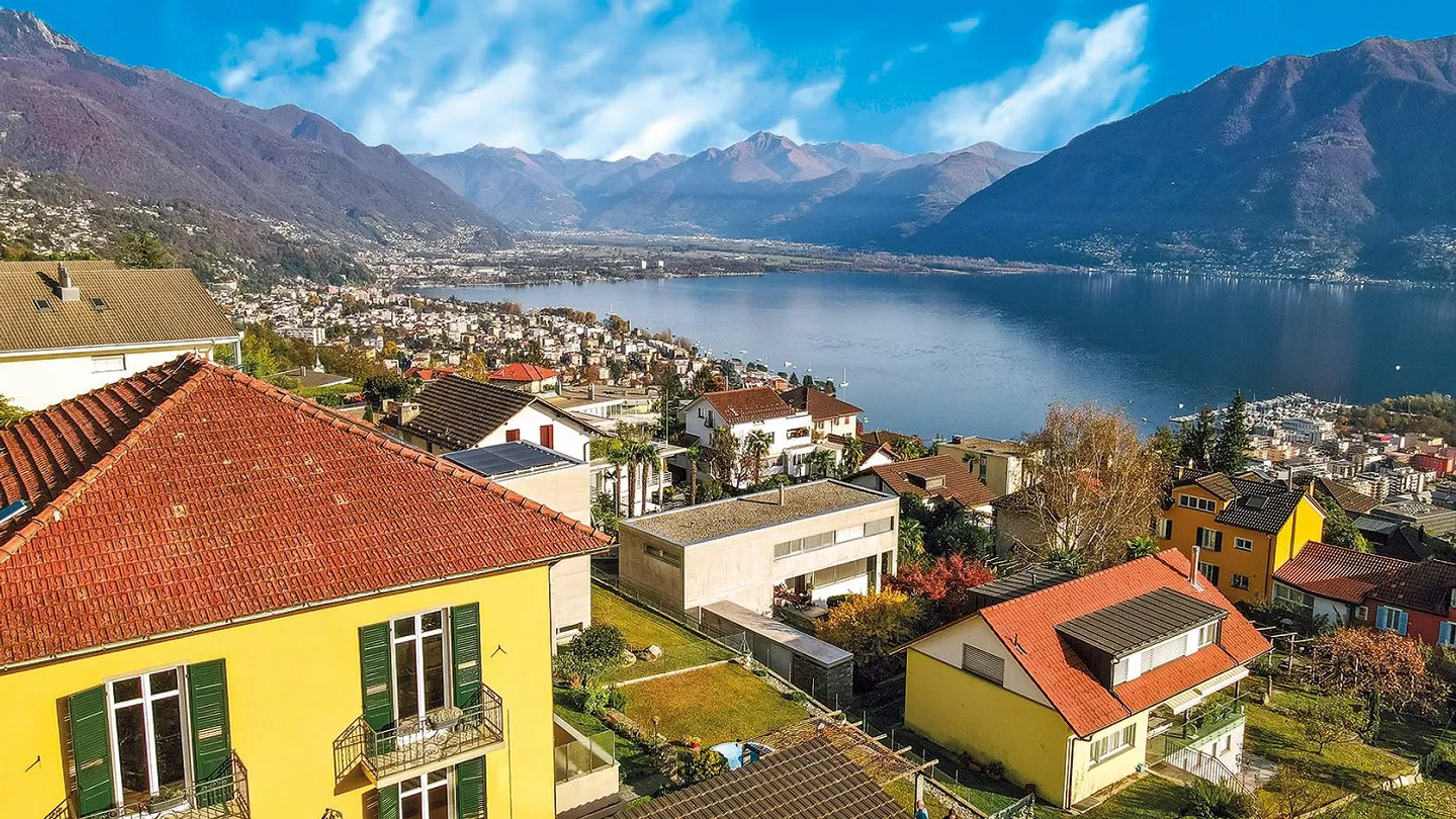 Appartement 3-1/2 pièces avec jardin et vue sur le lac - Photo 3 sur 22
