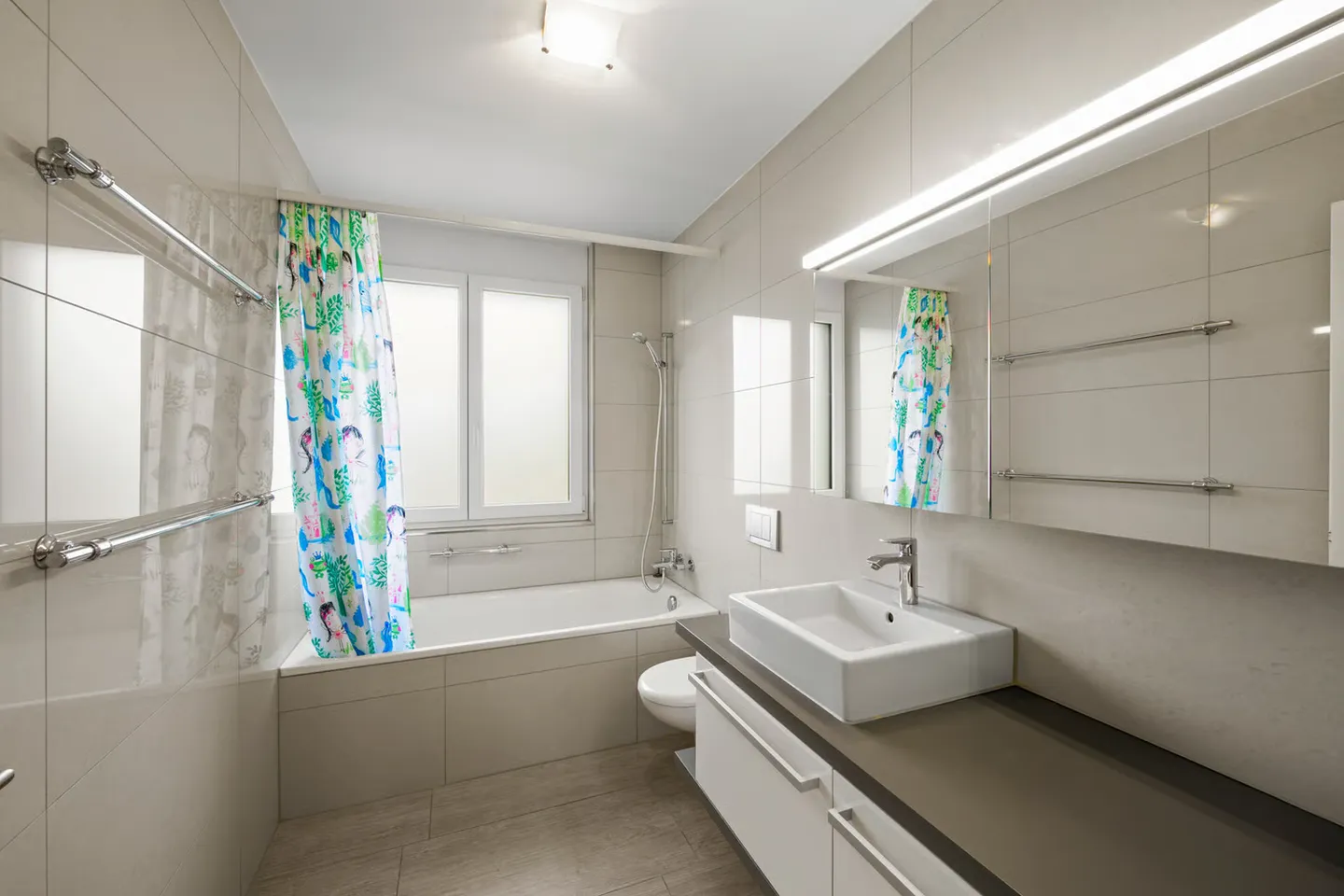Nur wenige Schritte zum Bahnhof  Moderne 4.5-Zimmerwohnung mit hochwe - Foto 11 di 13