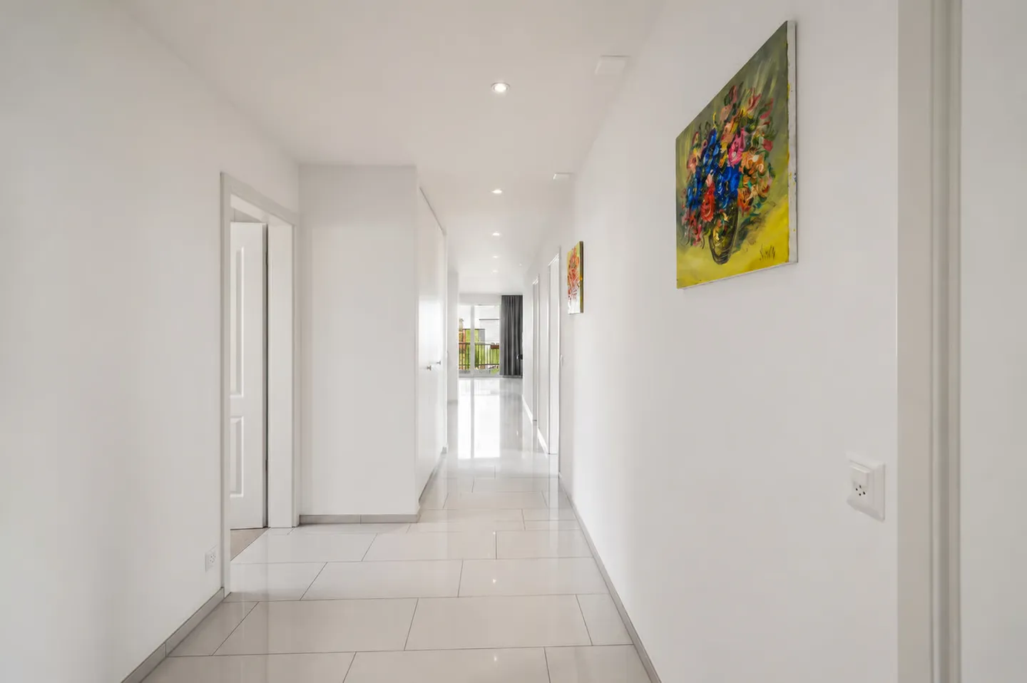 Nur wenige Schritte zum Bahnhof  Moderne 4.5-Zimmerwohnung mit hochwe - Foto 12 di 13