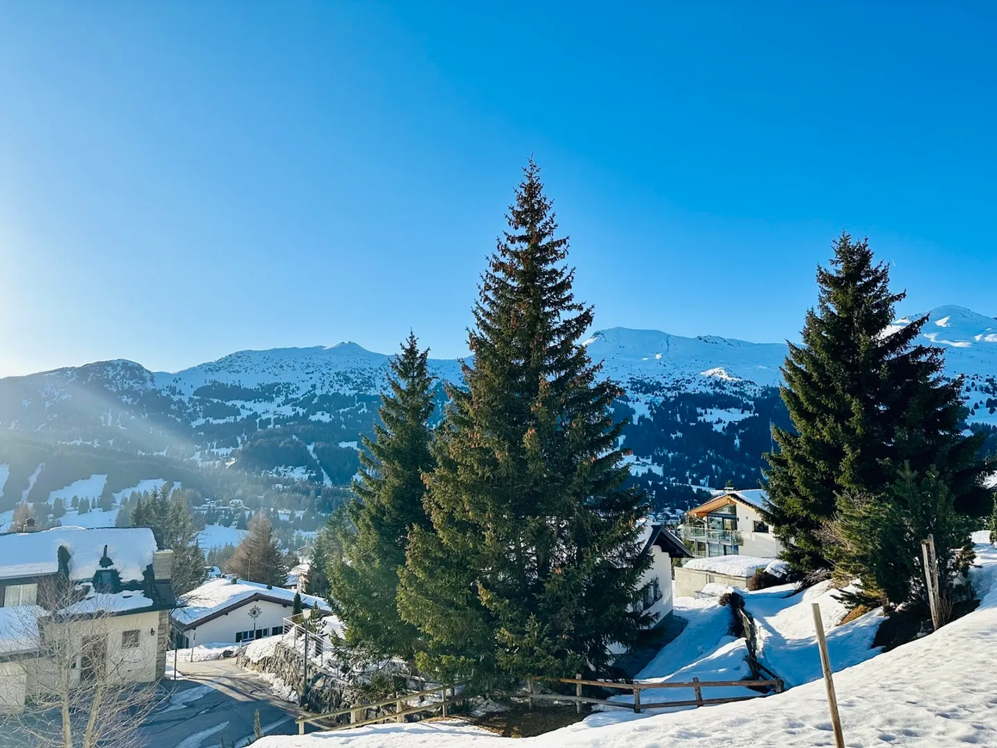 Appartamento 2.5 stanze in una posizione molto soleggiata - Foto 1 di 15