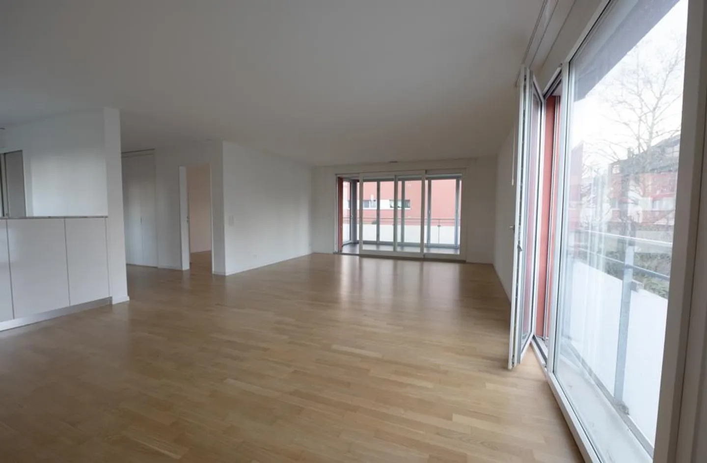 Appartement lumineux et familial près du centre de Muttenz BL - Photo 5 sur 13