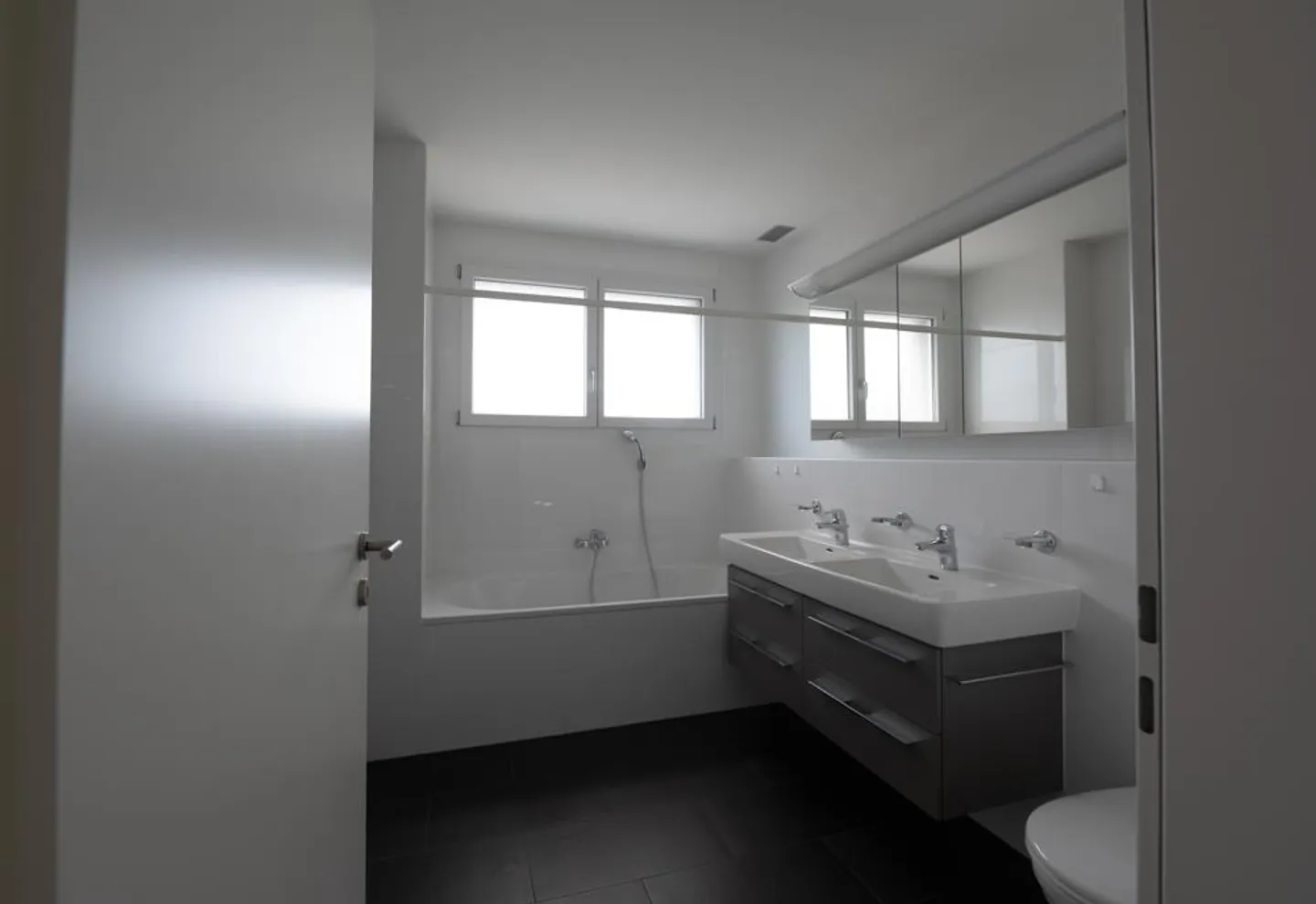 Appartement lumineux et familial près du centre de Muttenz BL - Photo 9 sur 13