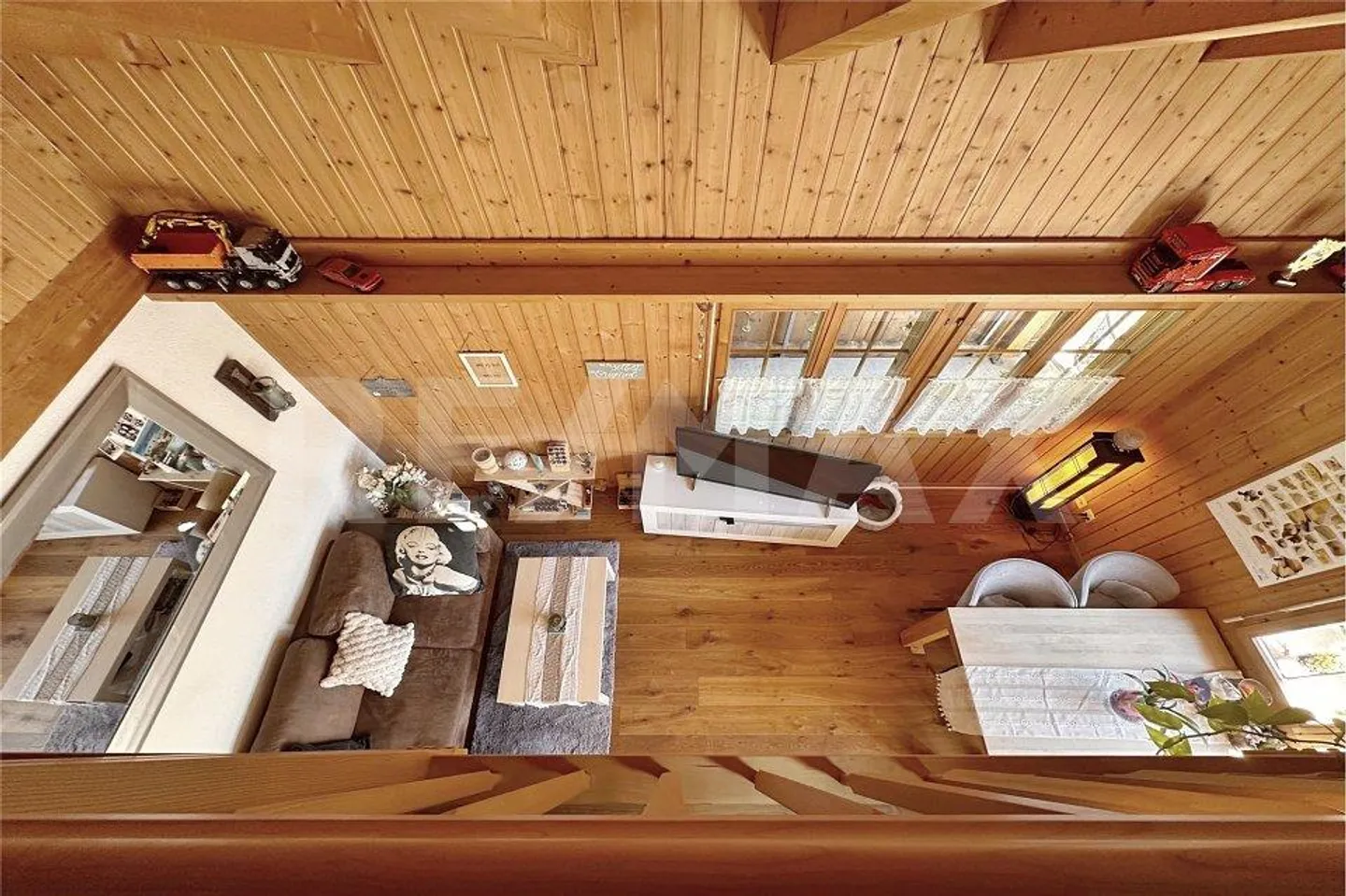 Feel Good on Two Floors, 4½-Room Maisonette with Gallery - Photo 9 of 13