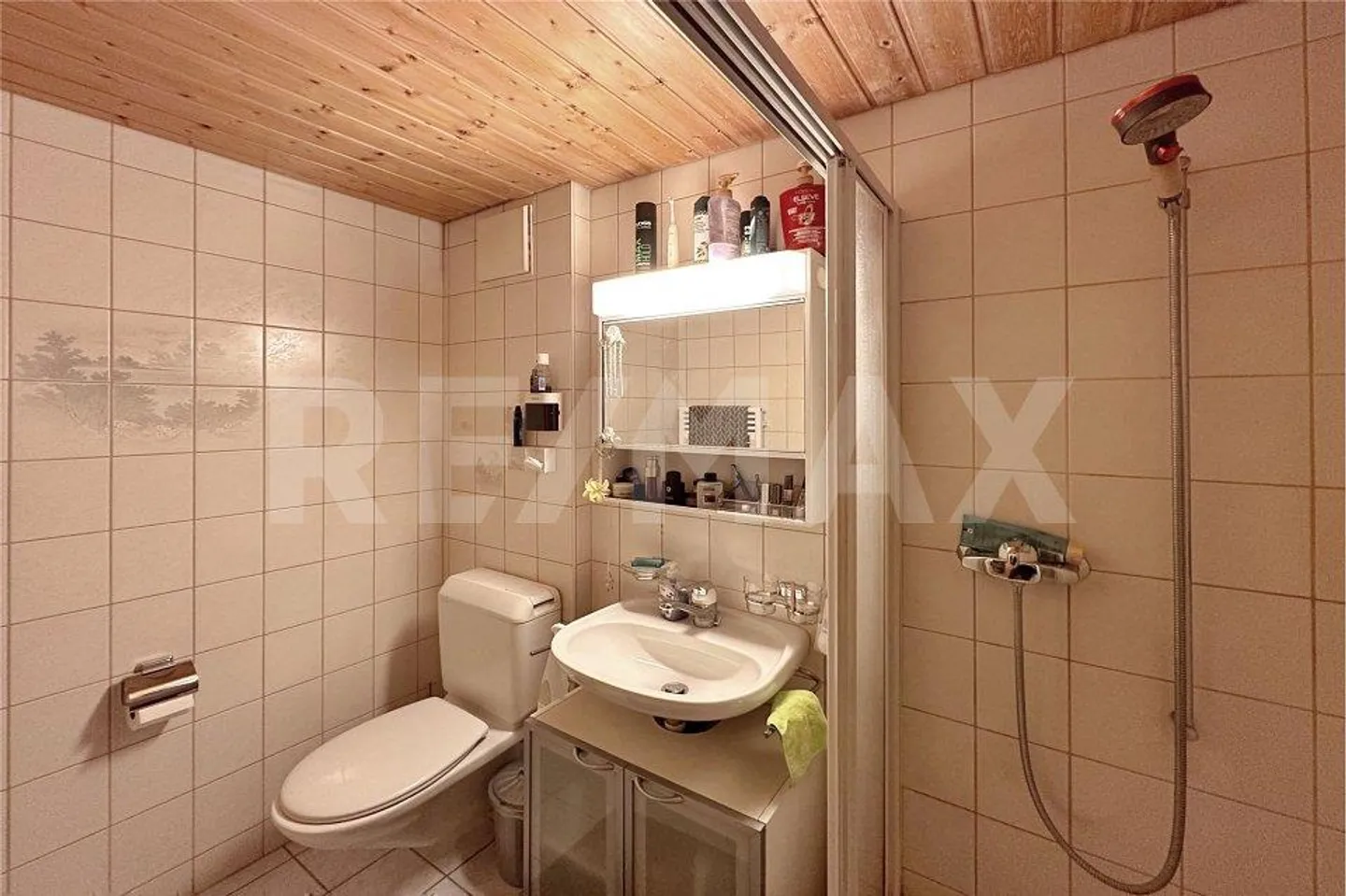 Feel Good on Two Floors, 4½-Room Maisonette with Gallery - Photo 11 of 13