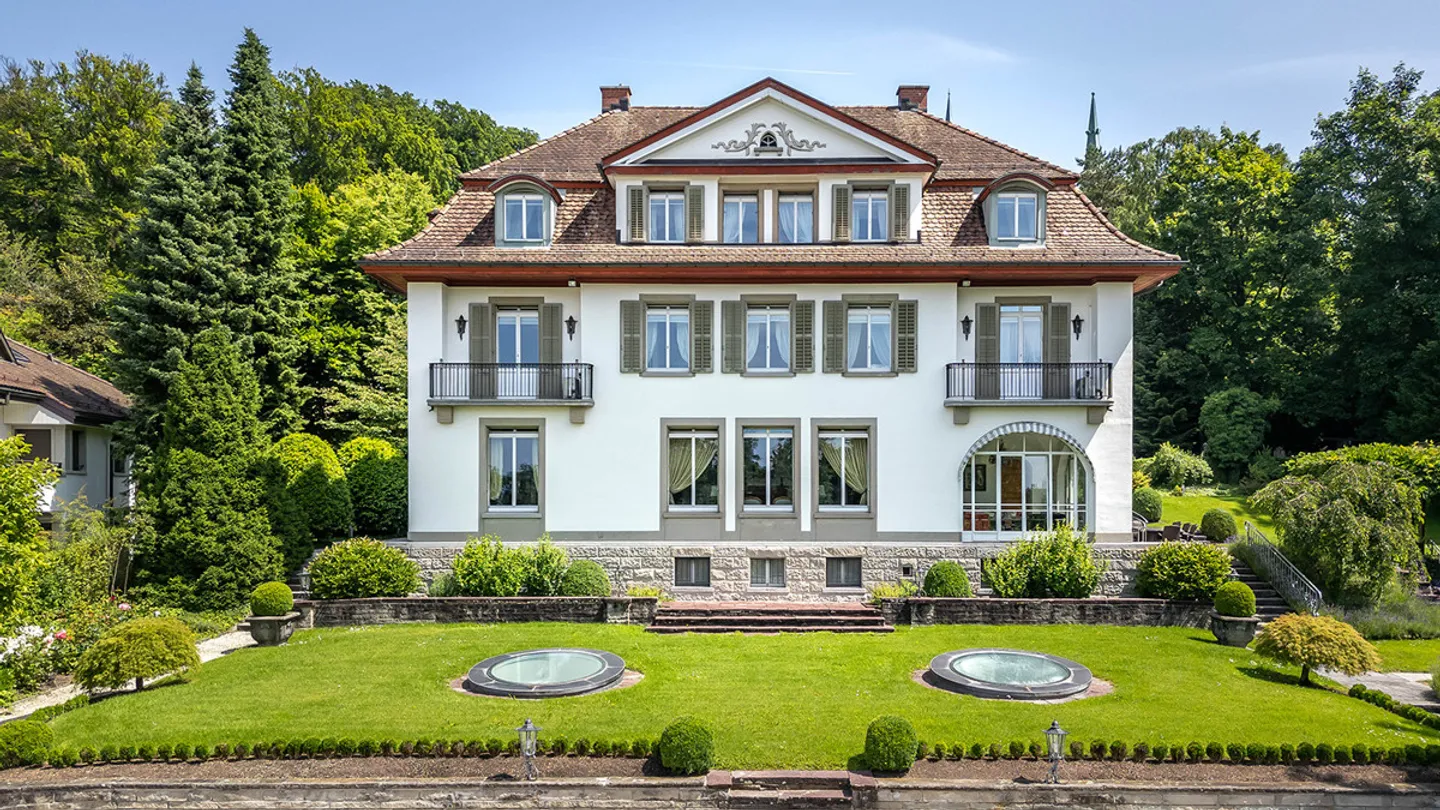Herrschaftliches Anwesen an bester Lage am Zürichberg - Foto 1 von 5