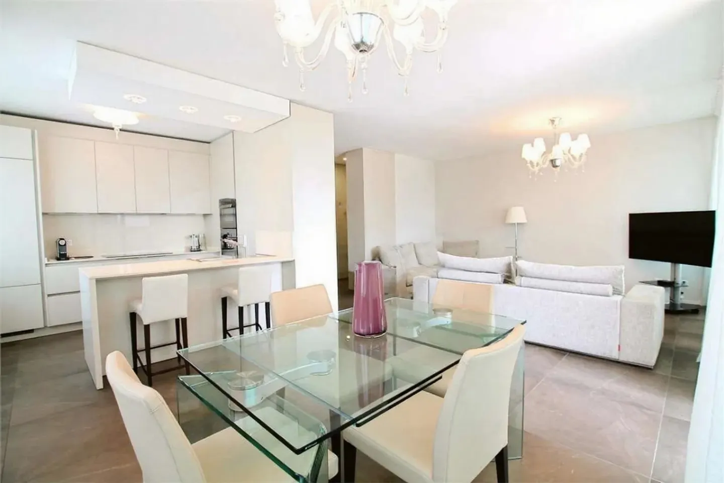 Lugano-Cassarate : appartement luxueux de 4,5 pièces, 150 m², loggia, vue sur le lac ! - Photo 4 sur 15