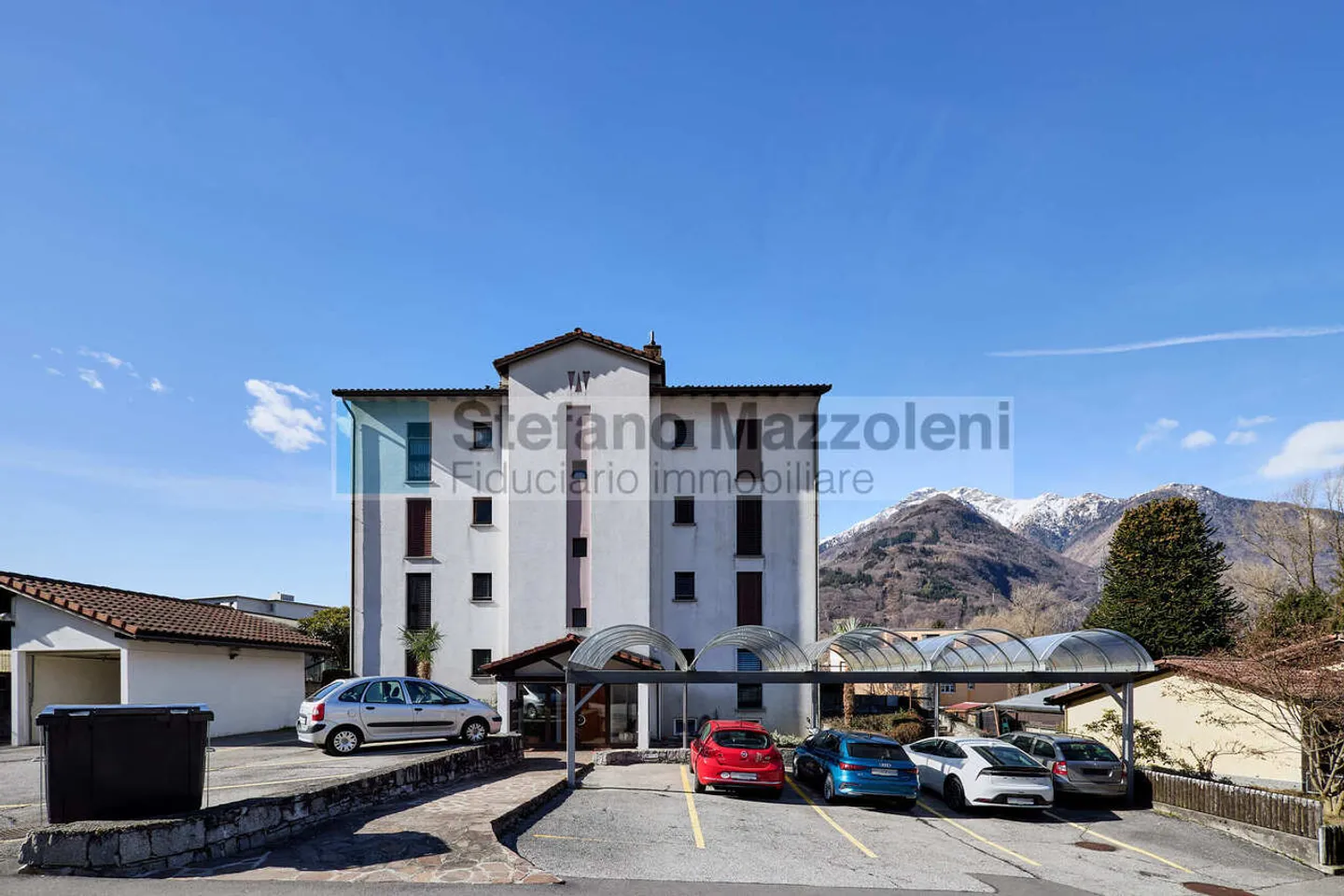 ARBEDO - À vendre un joli appartement mansardé de 2,5 pièces à Arbedo - Photo 12 sur 12