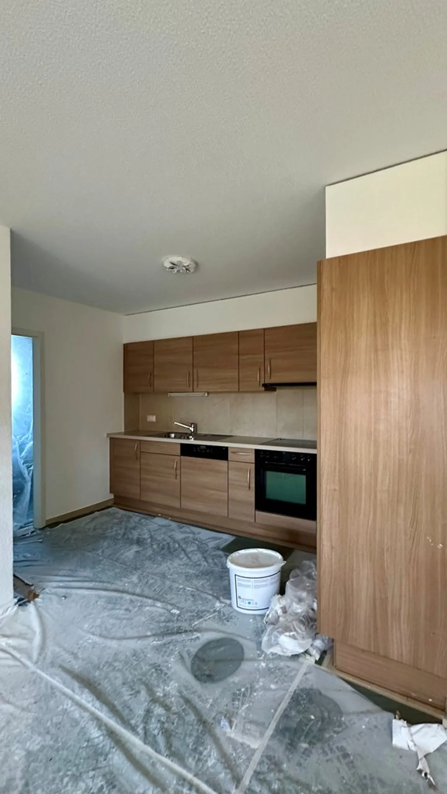 Appartement spacieux au rez-de-chaussée - Photo 3 sur 9