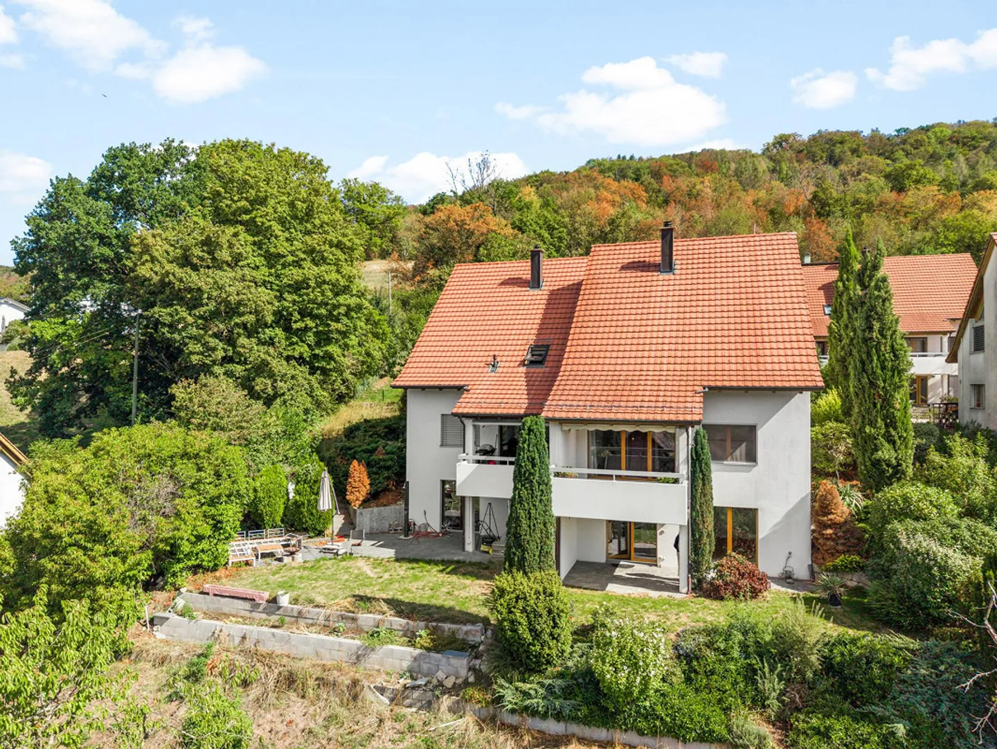 Ruhig gelegen, weit oben: Einfamilienhaus mit Panoramablick - Photo 1 of 15