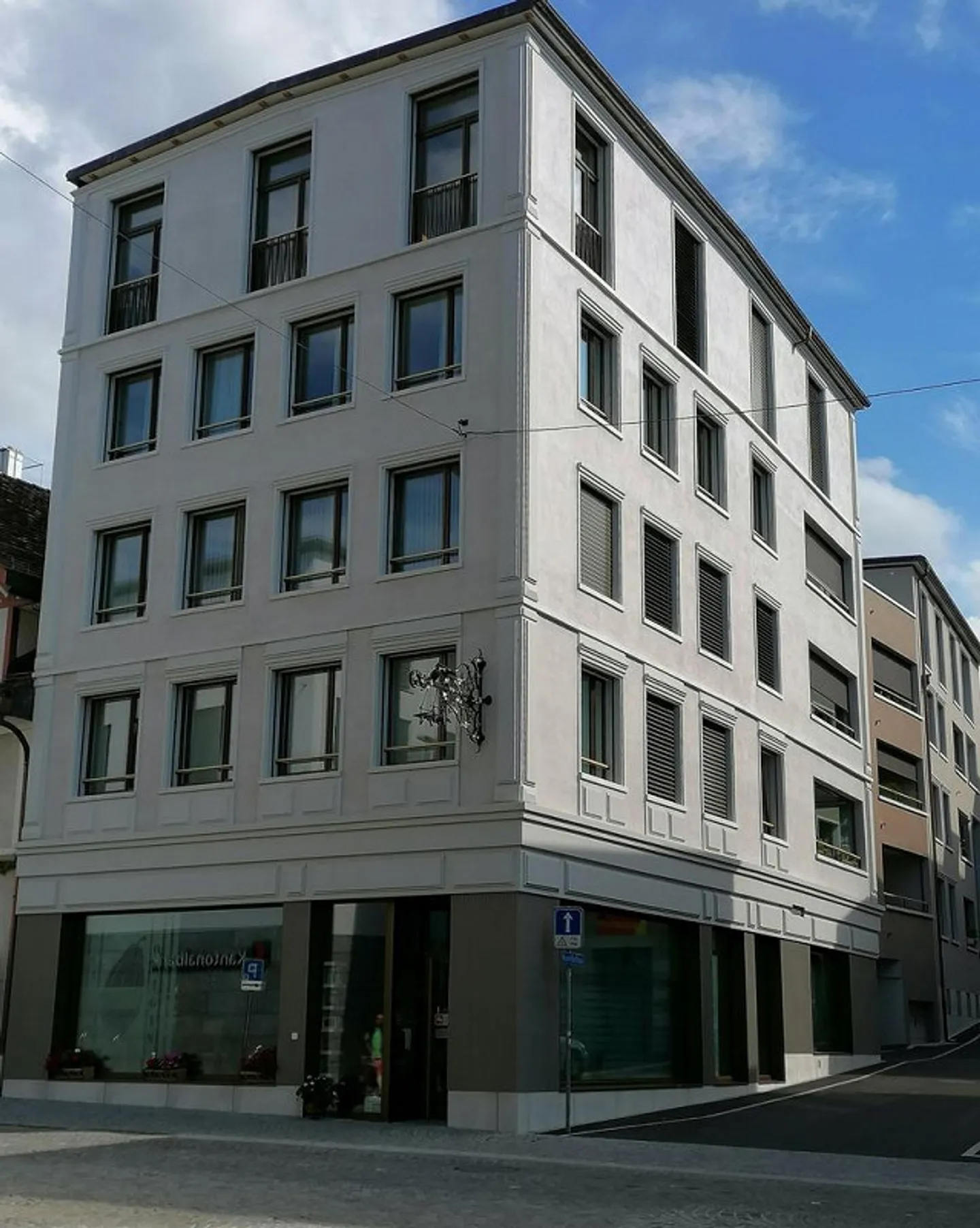 Spazio commerciale attraente nel cuore di Einsiedeln in affitto - Foto 1 di 11