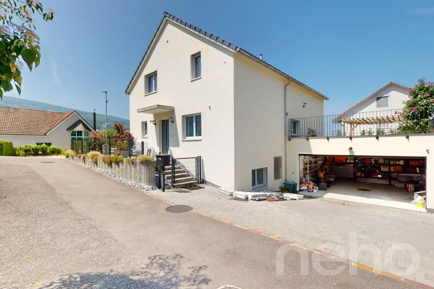 Single house for sale - Photo 2 of 12