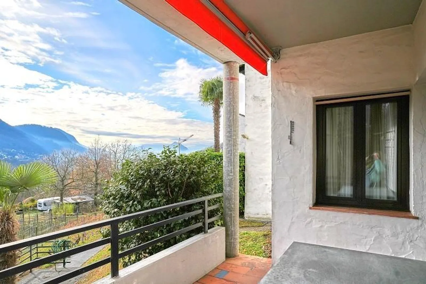 Appartement de 2 1/2 pièces dans un emplacement très calme et ensoleillé avec piscine - Photo 8 sur 24