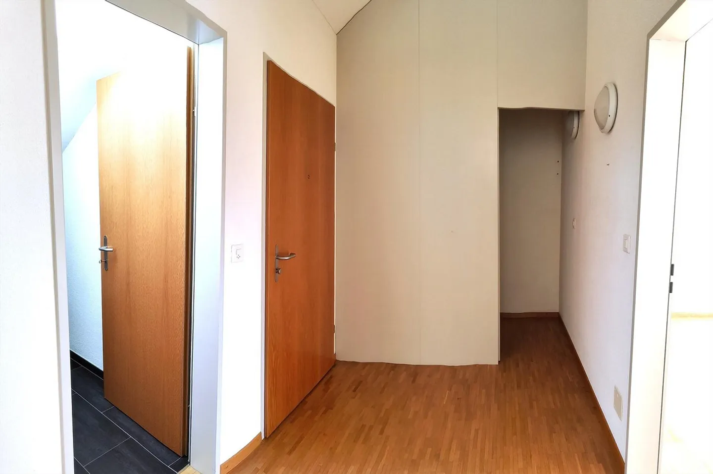 Geräumige Dachwohnung - Foto 11 von 13
