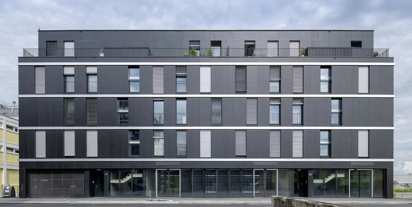 Places de parc intérieures - Photo 2 sur 2