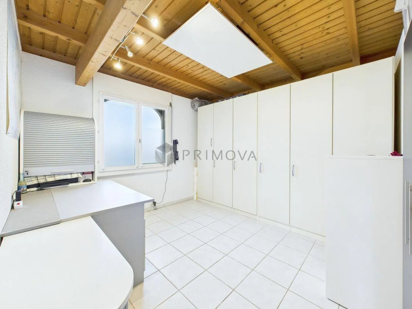 Charming single-family home with idyllic garden dream awaits new residents - Photo 7 of 12