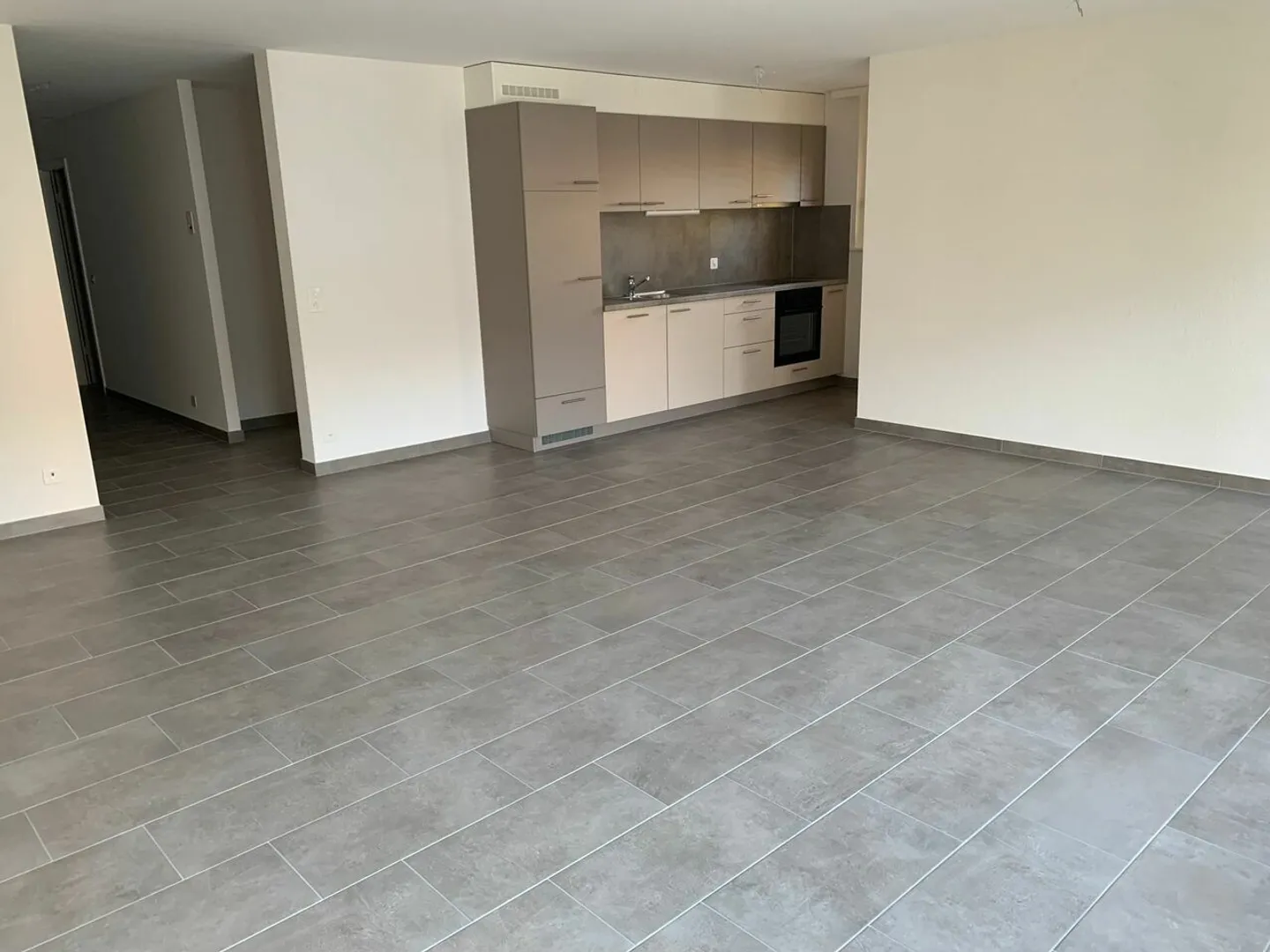 CONTHEY - 3,5 ZIMMER MIT BALKON - Foto 2 von 6