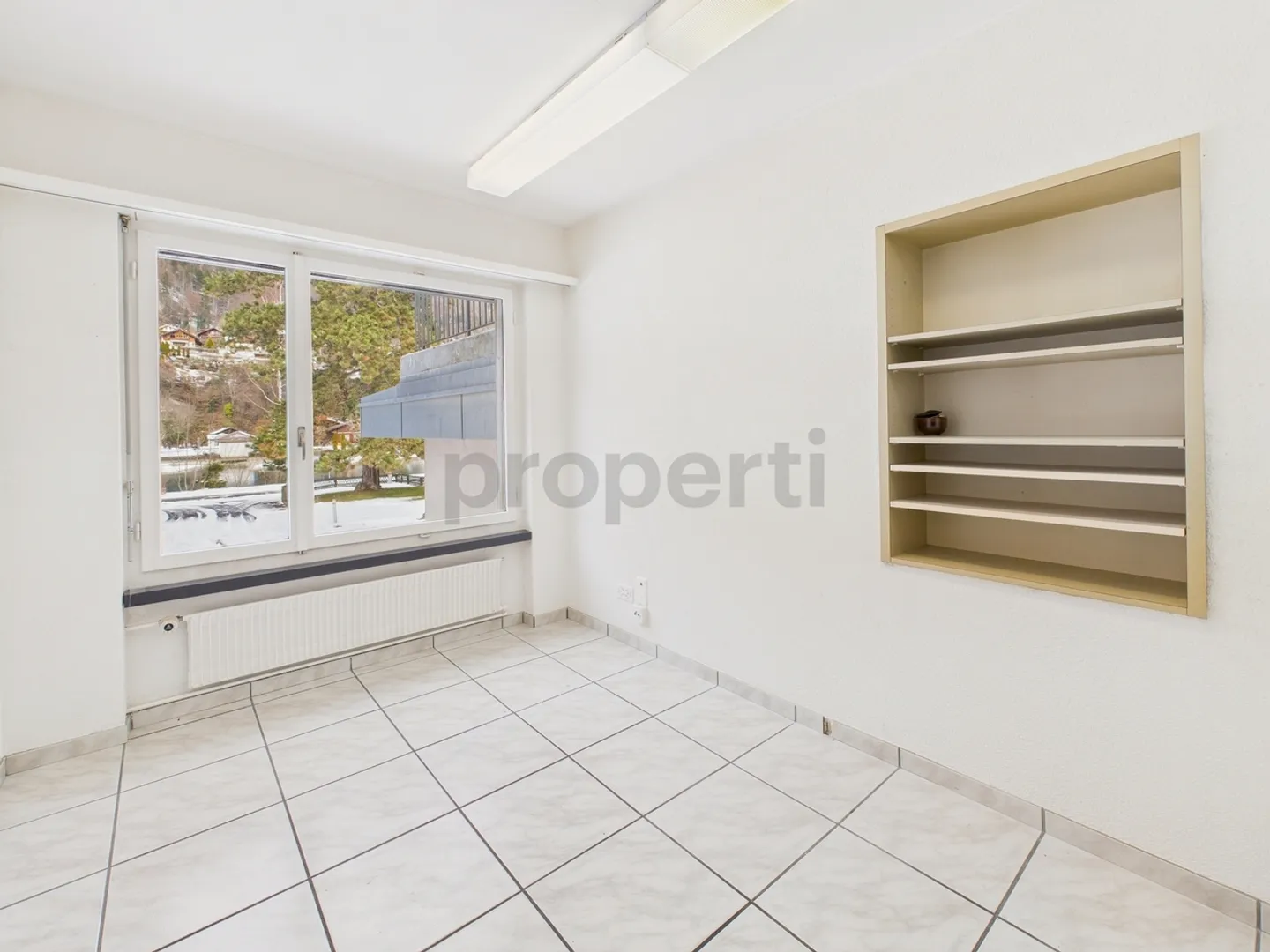 Grosszuegiges 6.5-Zimmer Einfamilienhaus mit Garten an einzigartiger Lage an der Aare in Interlaken - Photo 7 sur 13