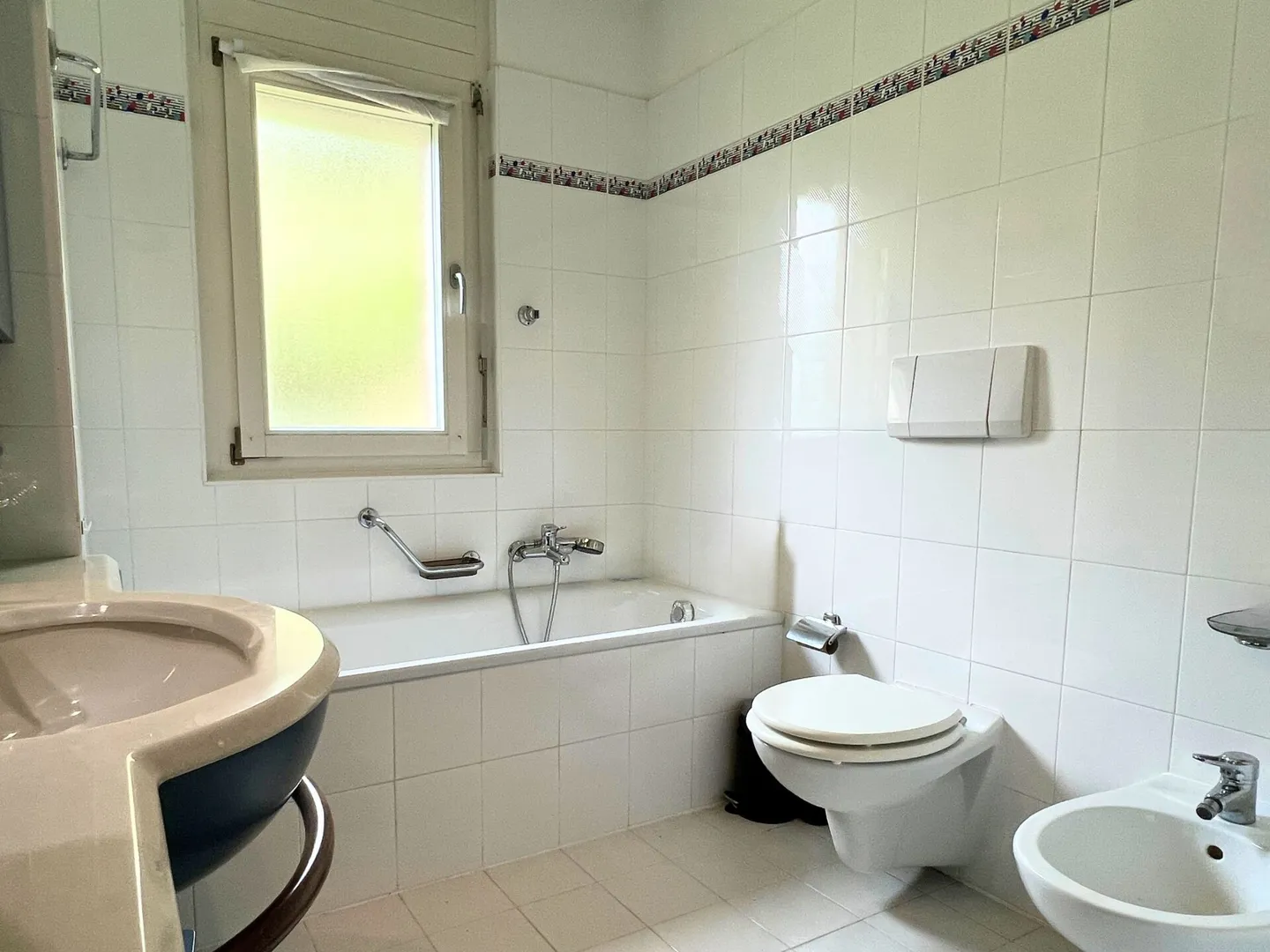 Maison individuelle moderne avec terrasse et jardin privé - Photo 10 sur 12