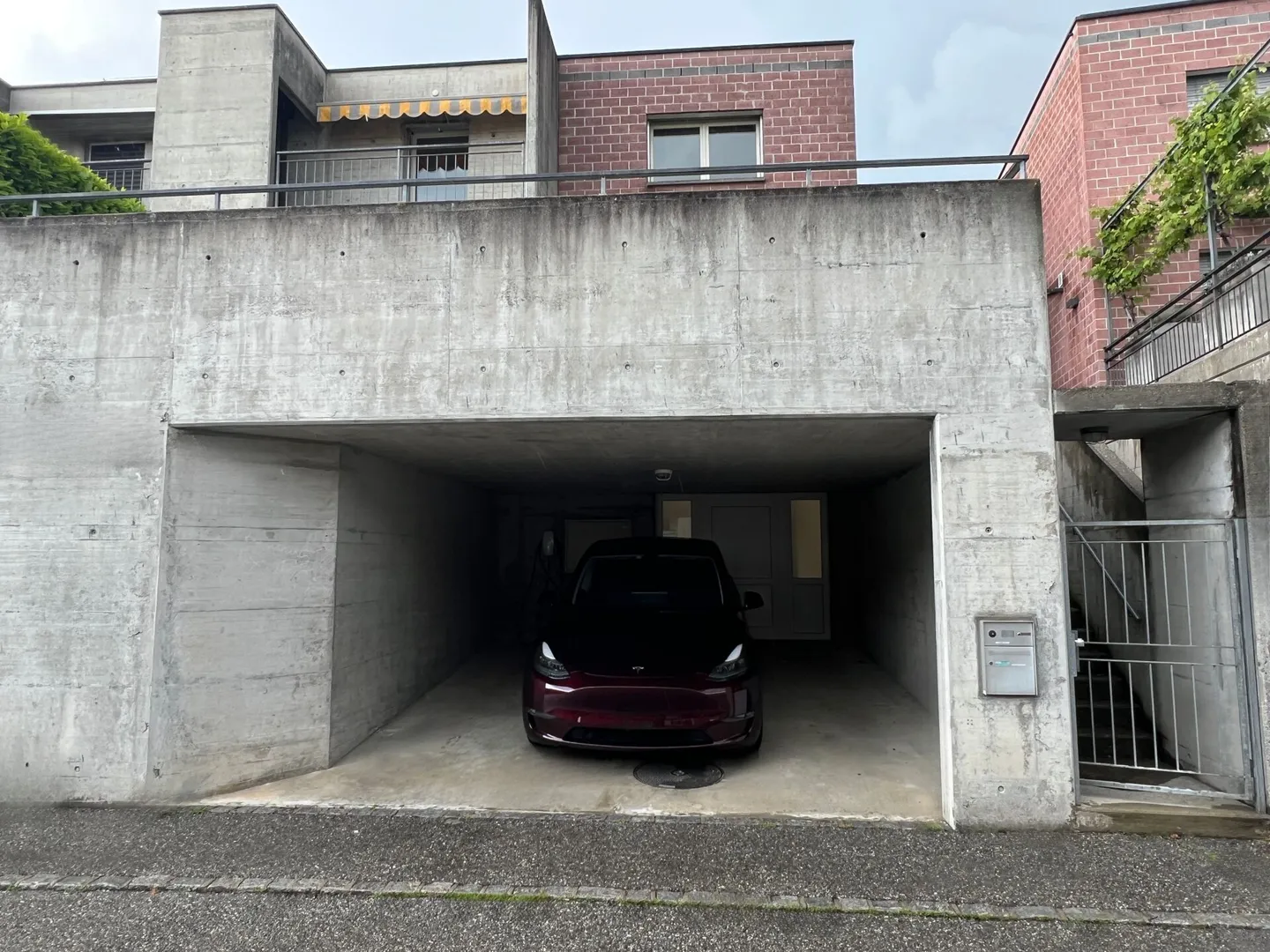 Maison individuelle moderne avec terrasse et jardin privé - Photo 11 sur 12
