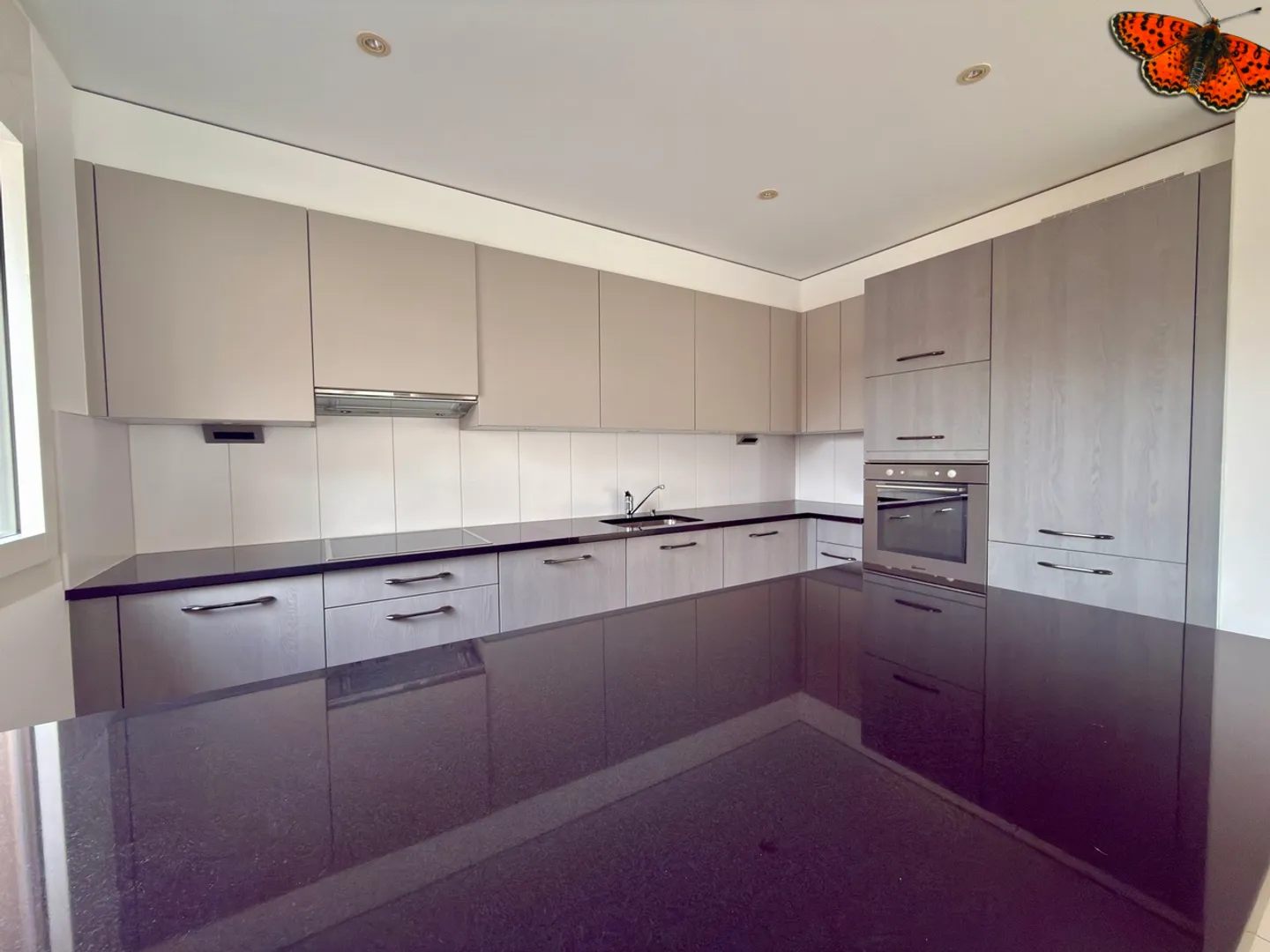 CHARMANTE 3 ½ ZIMMER - Im Herzen von Tour-de-Trême! - Foto 12 von 16