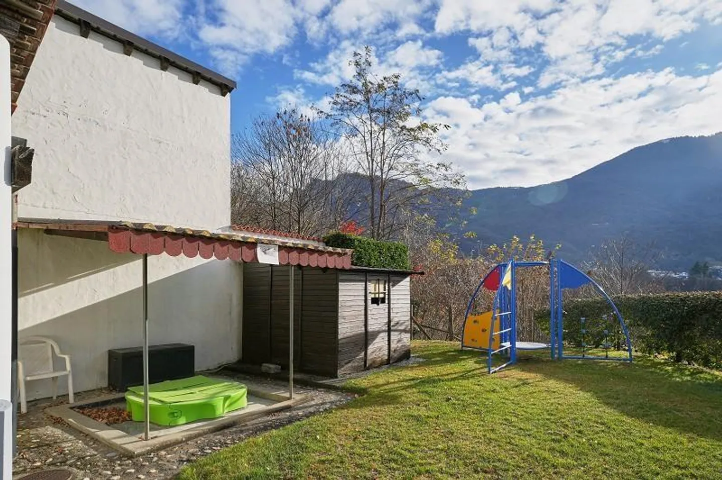 Appartement de 2 1/2 pièces dans un emplacement très calme et ensoleillé avec piscine - Photo 12 sur 24