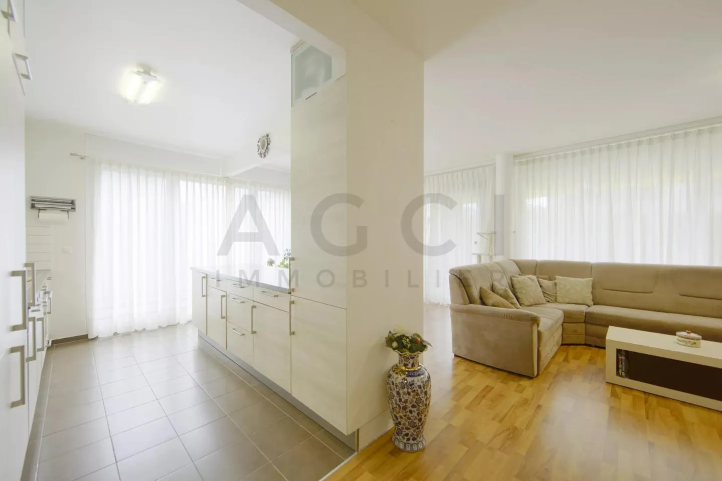 Appartement Spacieux avec Jardin à Châtelaine - Photo 8 sur 13