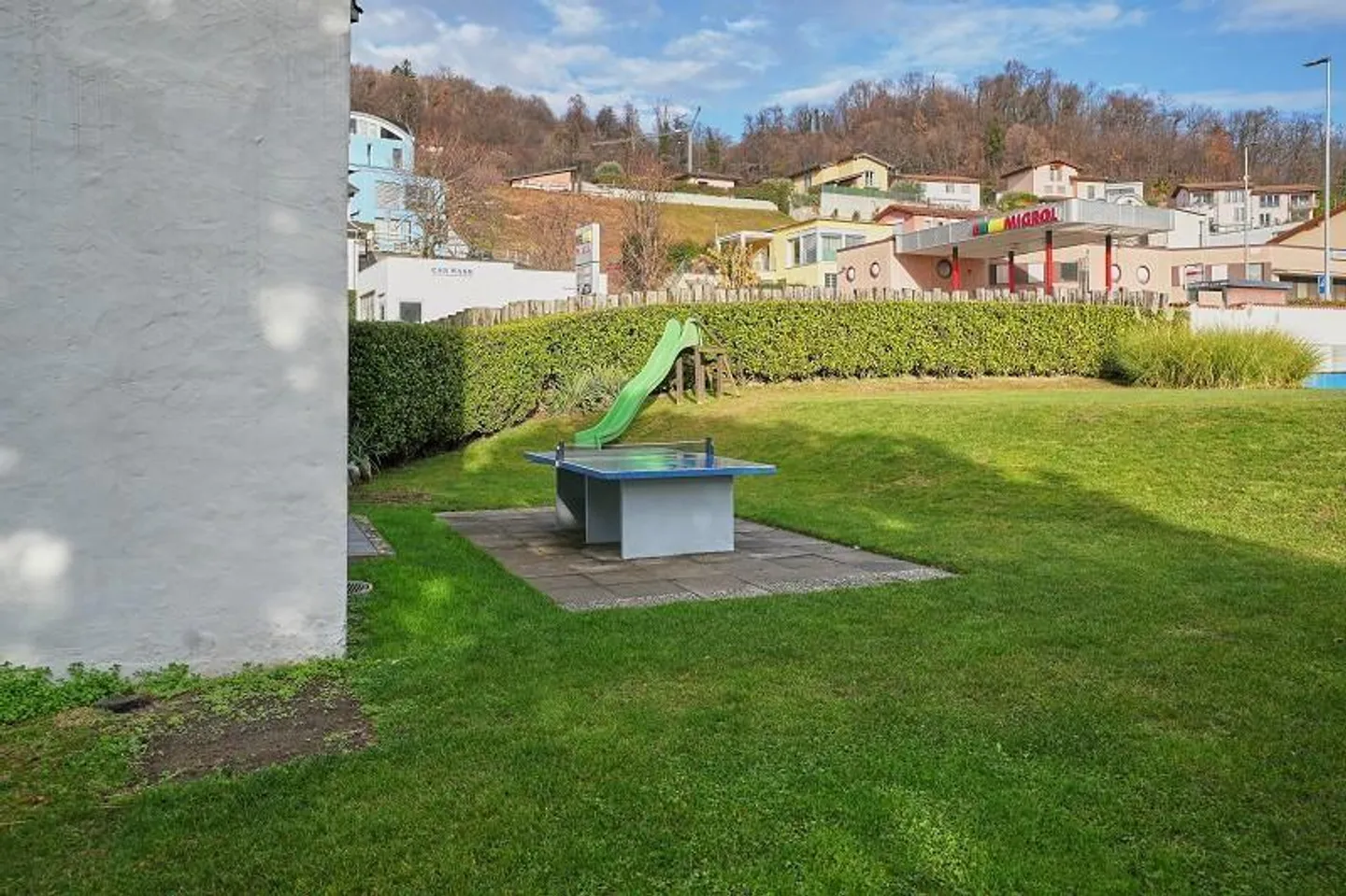 Appartement de 2 1/2 pièces dans un emplacement très calme et ensoleillé avec piscine - Photo 18 sur 24