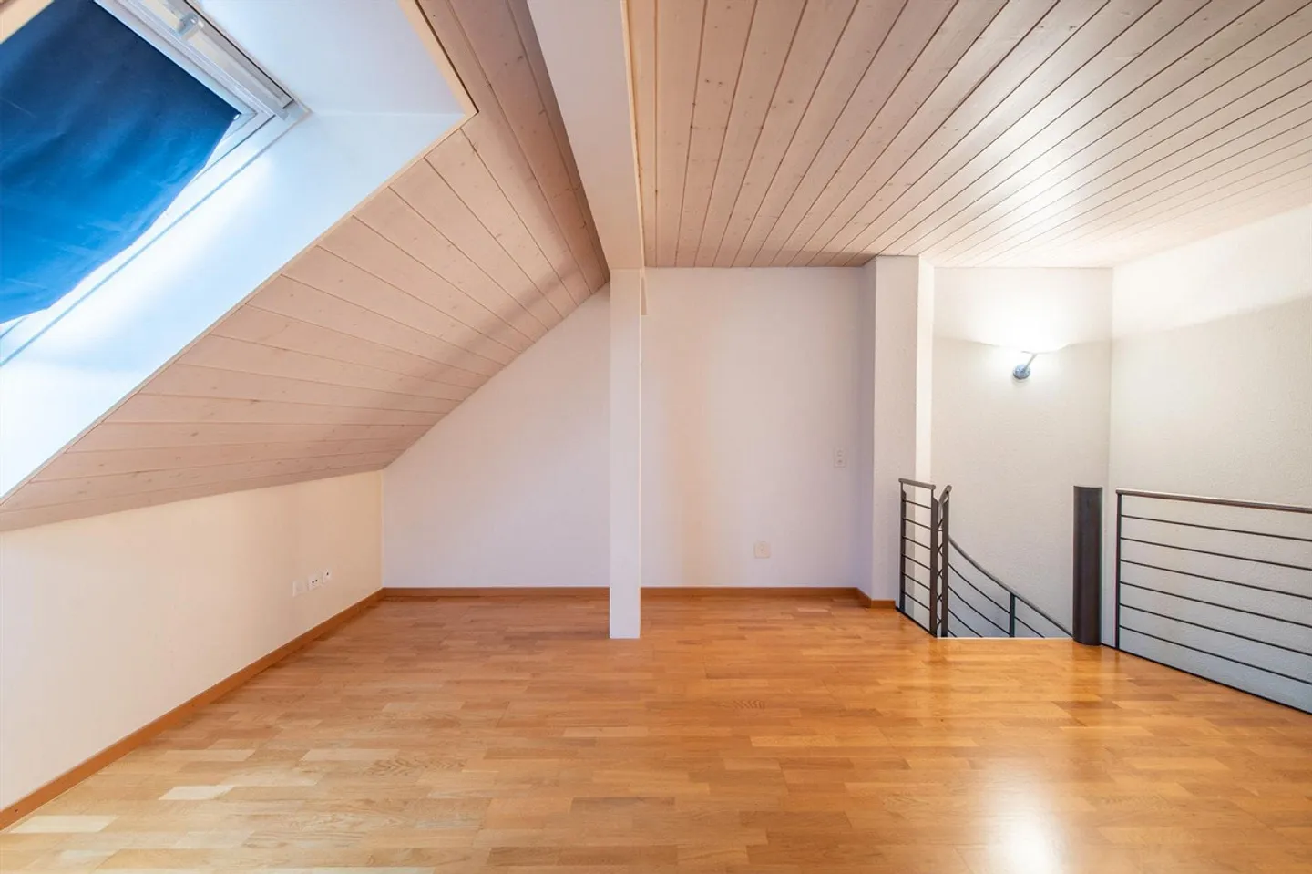 Appartamento duplex con camino accogliente e lavatrice privata - Foto 9 di 13