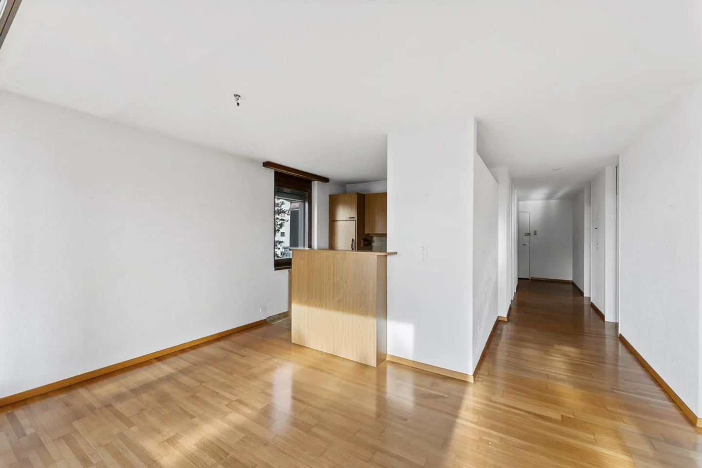 Cozy apartment in a central location - Photo 5 of 12