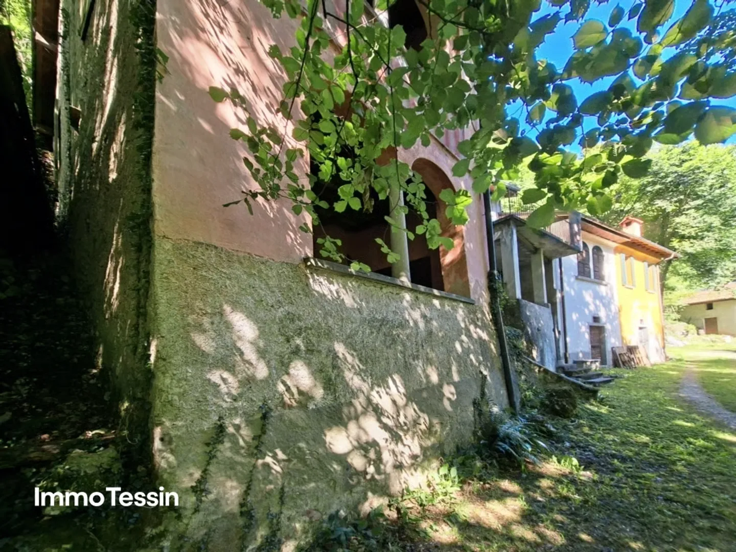 Découvrez l'histoire du Tessin dans cette cave à vin exceptionnelle du XVIIIe siècle - Photo 3 sur 13