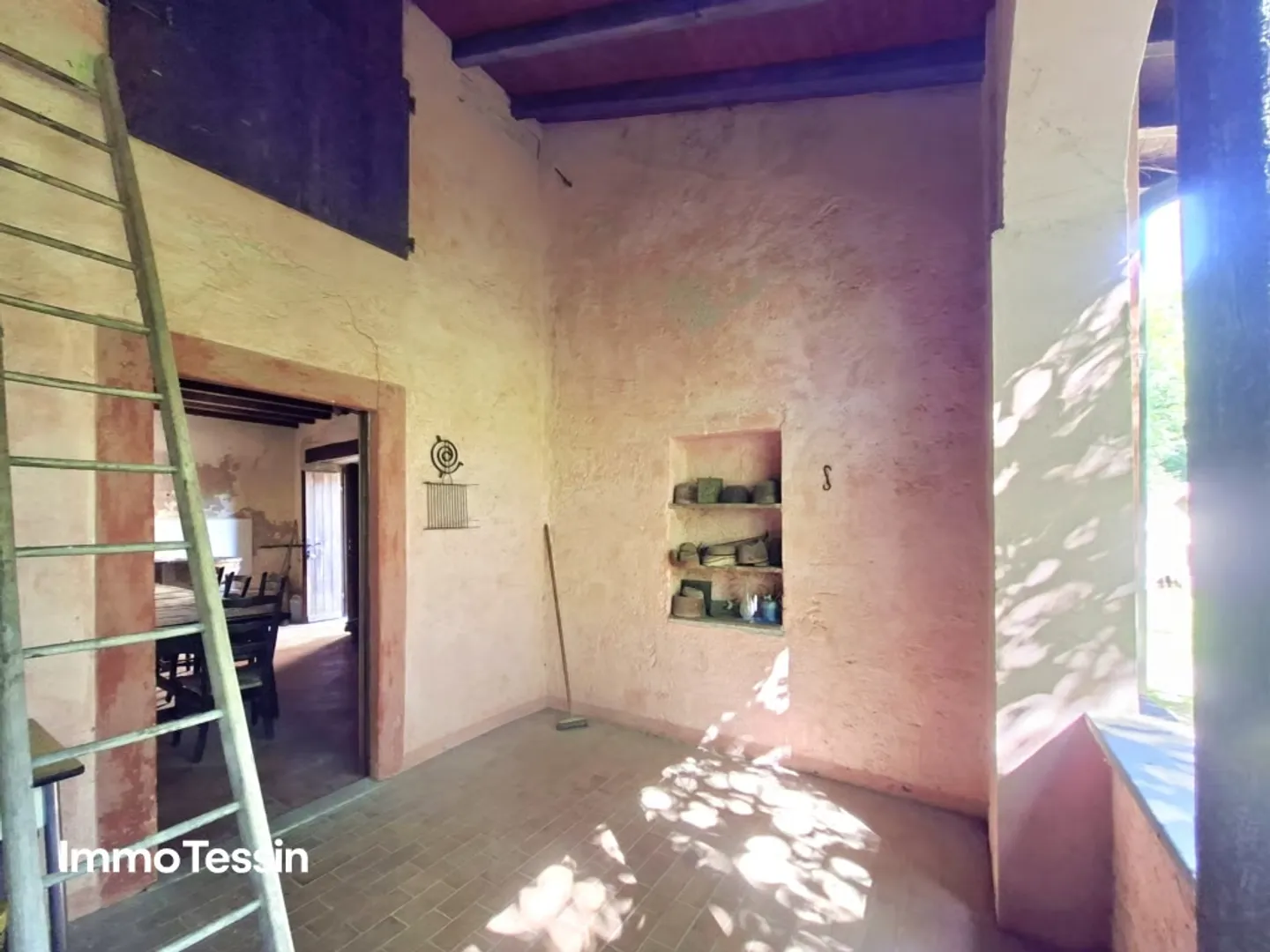 Découvrez l'histoire du Tessin dans cette cave à vin exceptionnelle du XVIIIe siècle - Photo 12 sur 13
