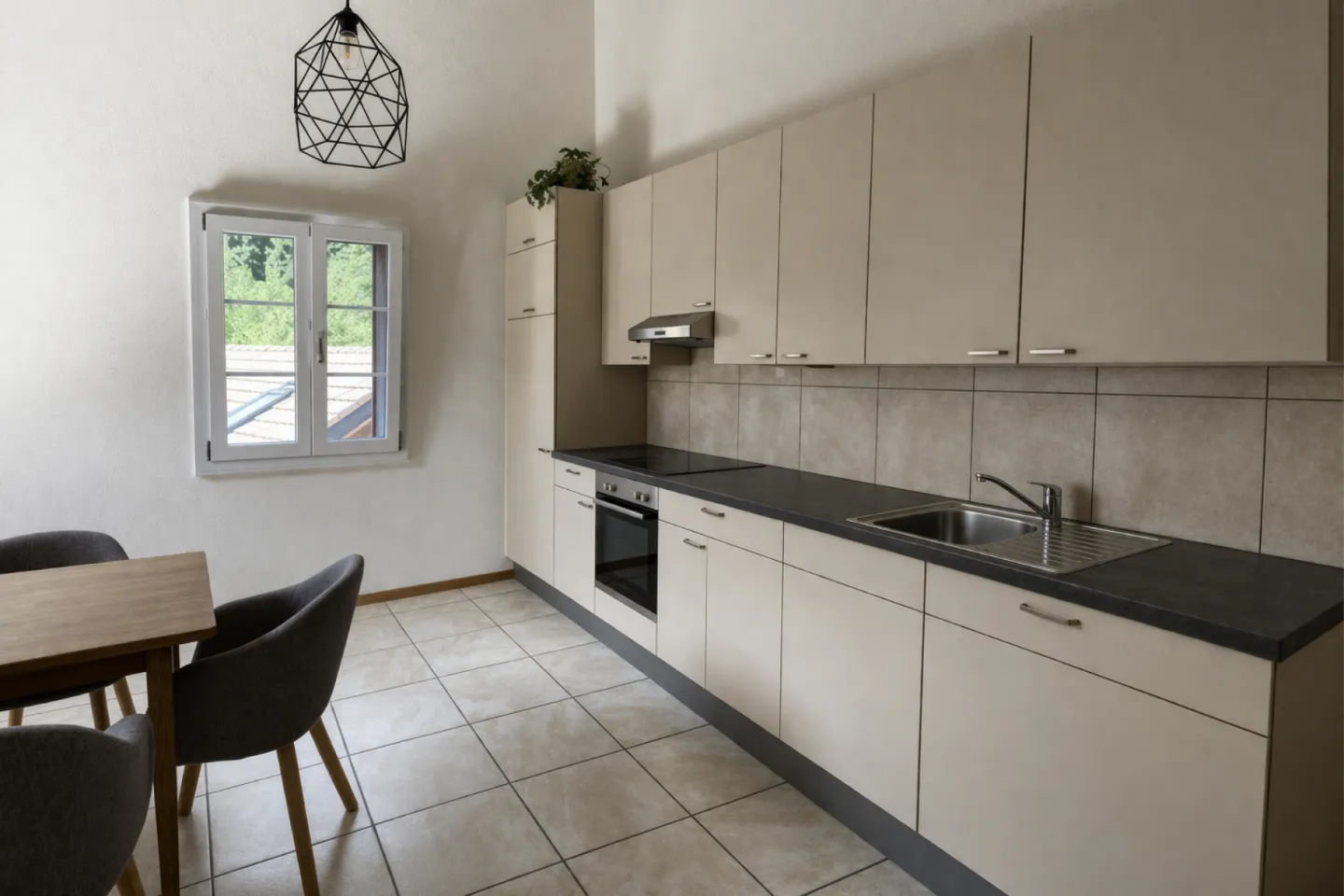 Appartamento con 4,5 stanze al 1° piano - Foto 1 di 3