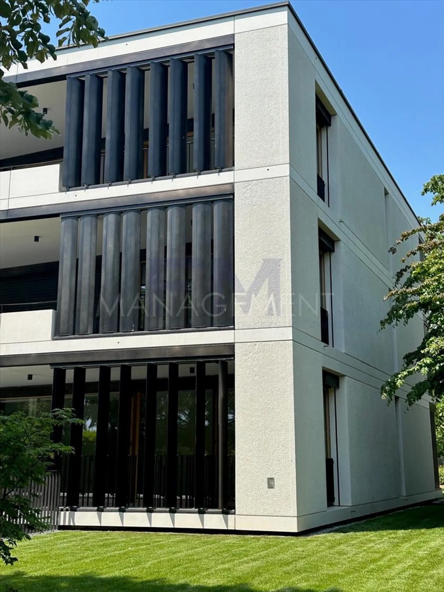 Penthouse-Wohnung von ca. 170m2 PPE mit großer Dachterrasse - Foto 3 von 13