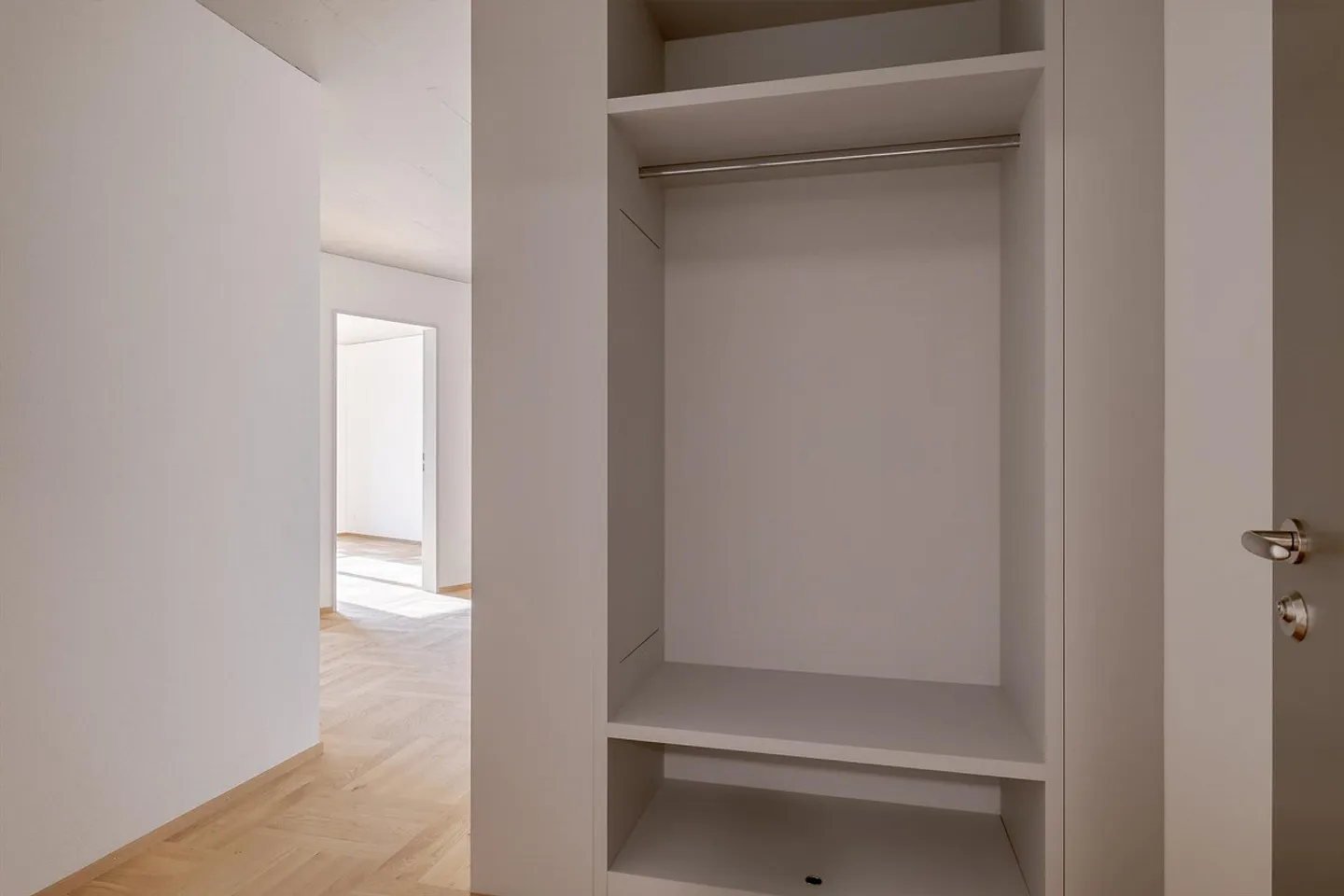 3.5 Room Apartment in Biel - Photo 2 of 12