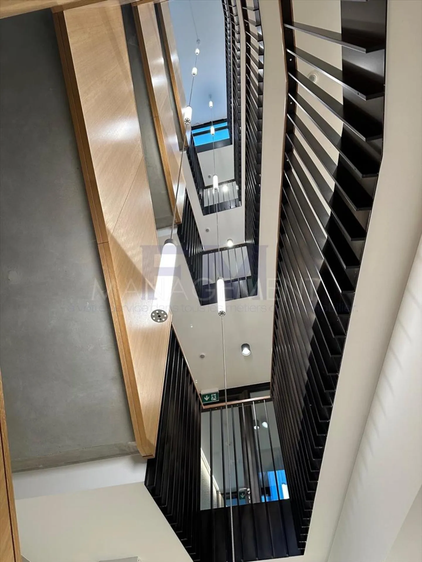 Penthouse-Wohnung von ca. 170m2 PPE mit großer Dachterrasse - Foto 11 von 13