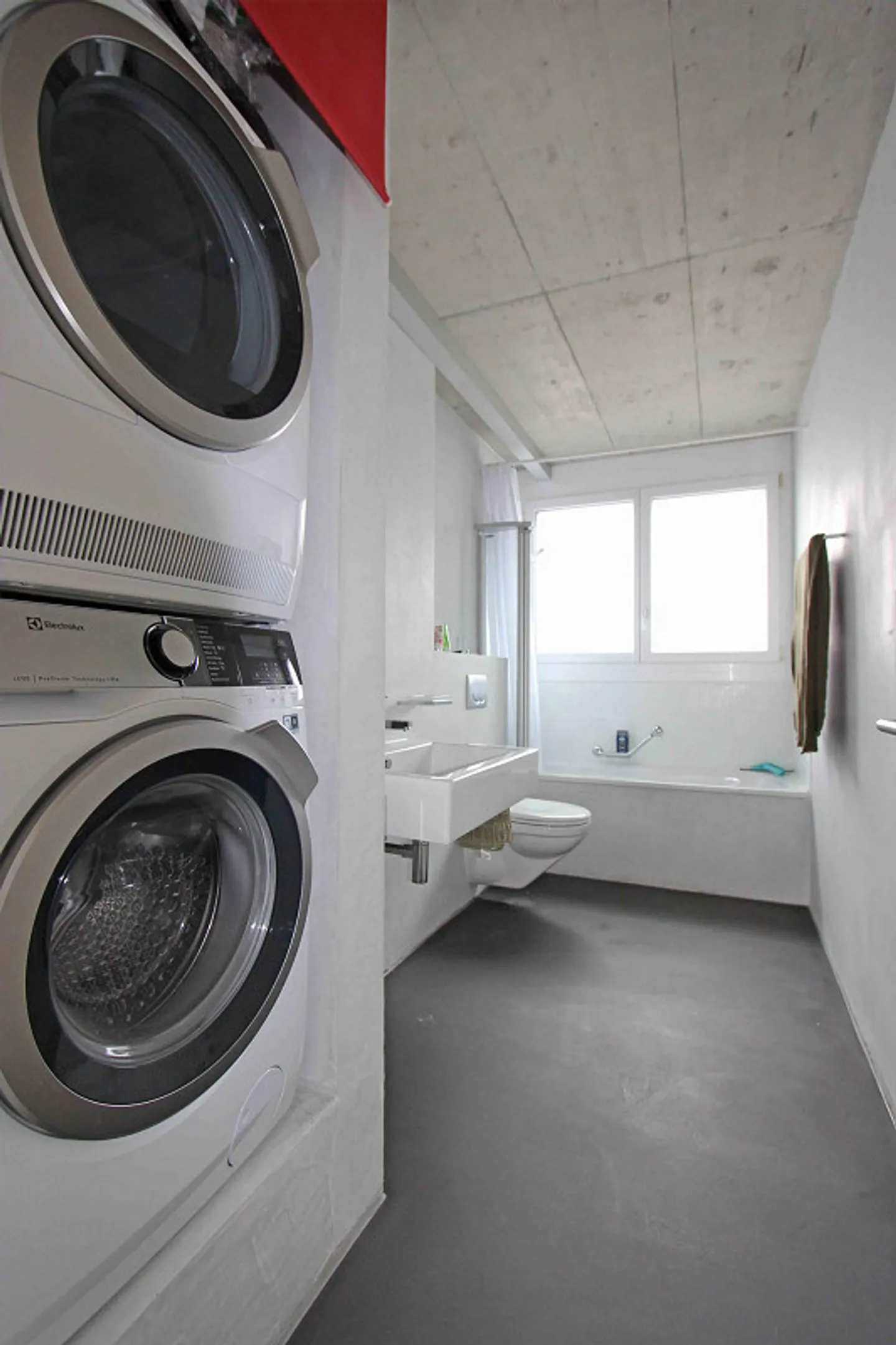 Moderner Ausbau im Zentrum von Pfäffikon - Foto 3 von 4