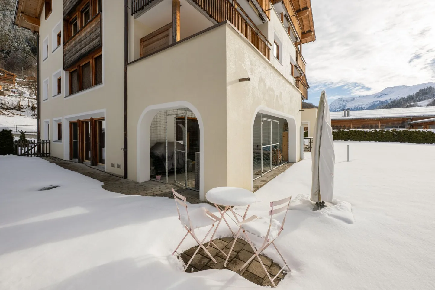 Stilvolles Apartment mit Terrasse - Foto 13 von 13