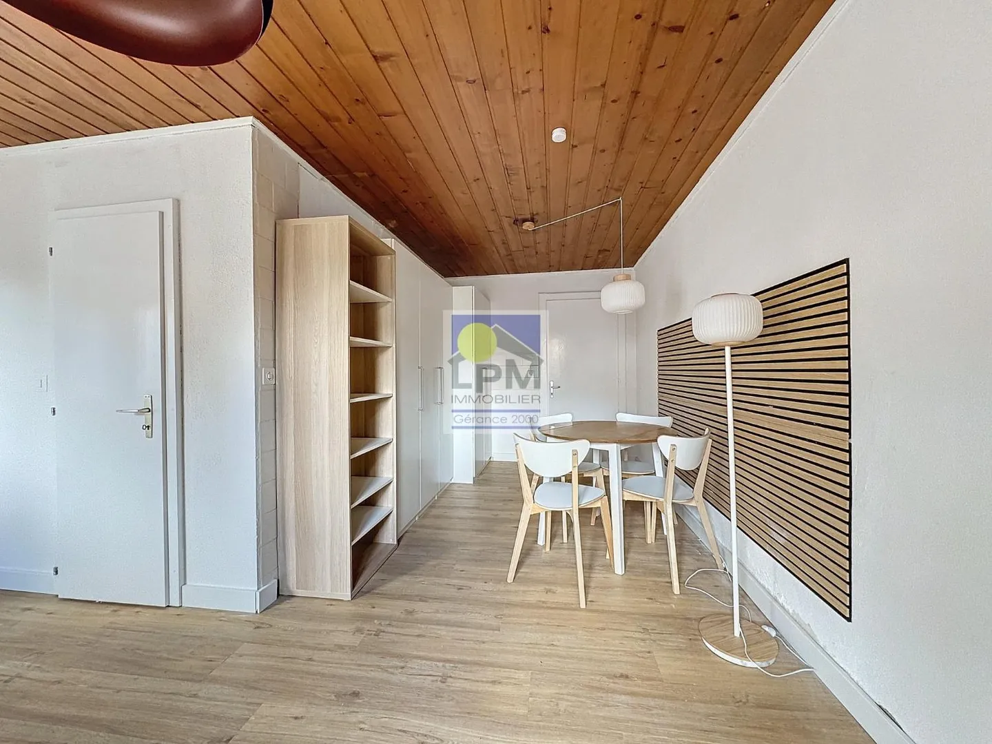 1.5 Room Apartment - Photo 3 of 5