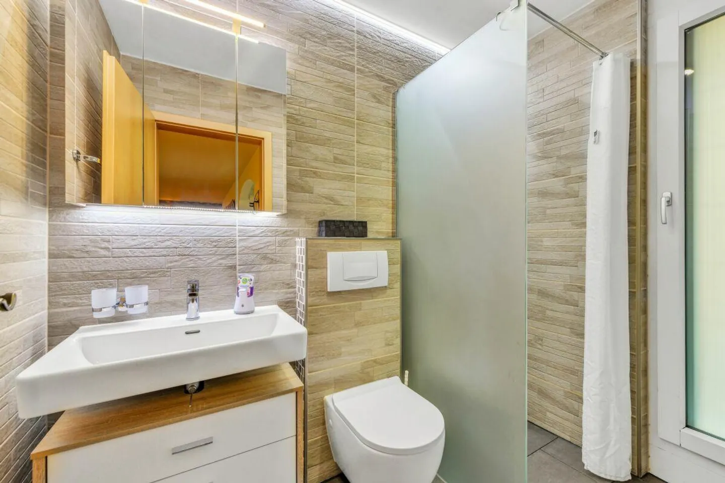 NEUER PREIS! Familienfreundlich, naturnah und grosszügig wohnen - Foto 10 von 24