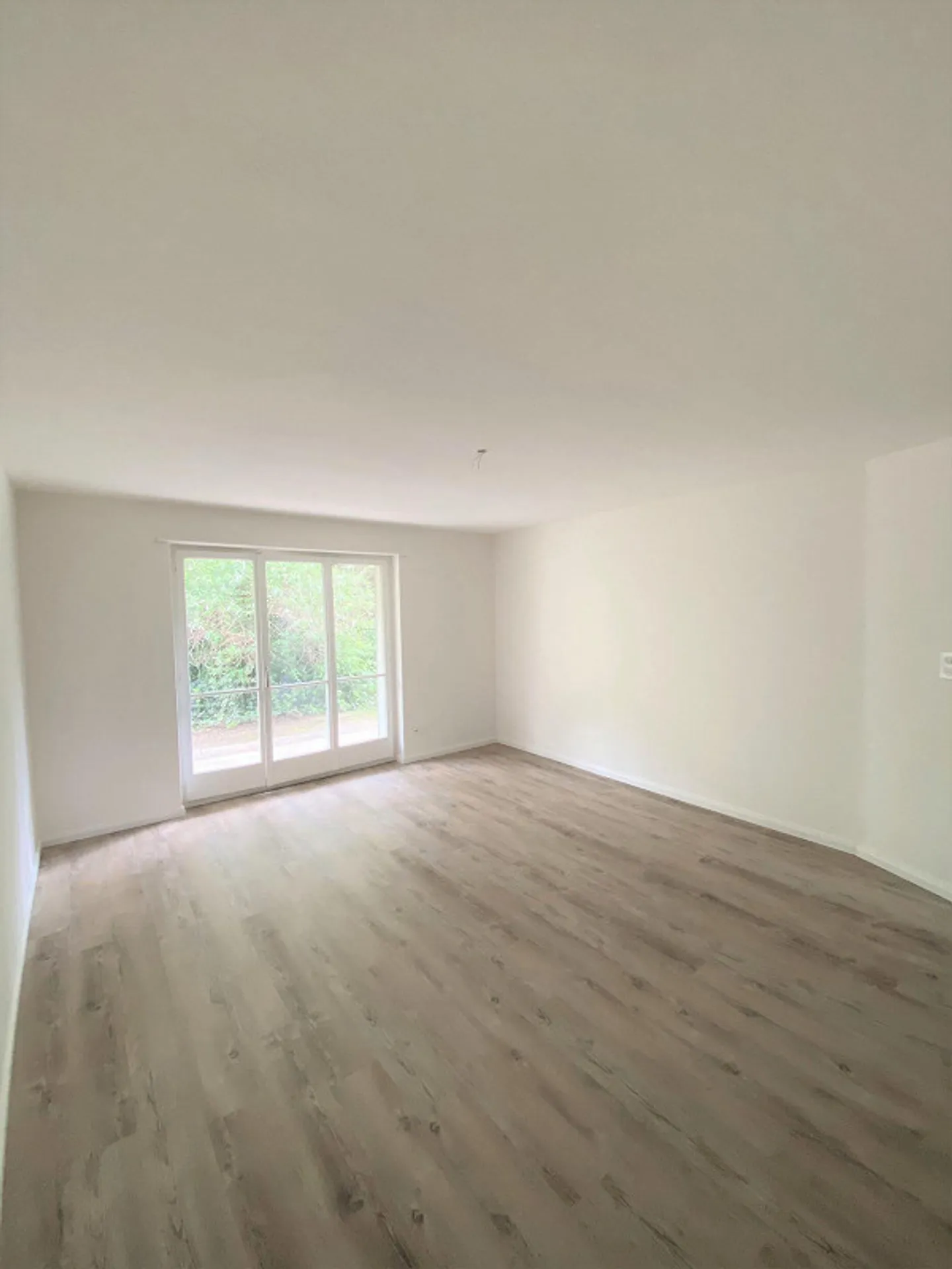 Helle 3-Zimmerwohnung im 3.OG an zentraler Lage - Foto 1 von 8