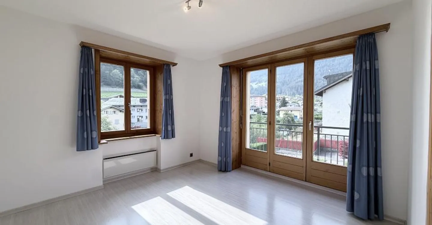 Magnificent village house with large garden in the heart of Orsières - Photo 7 of 14