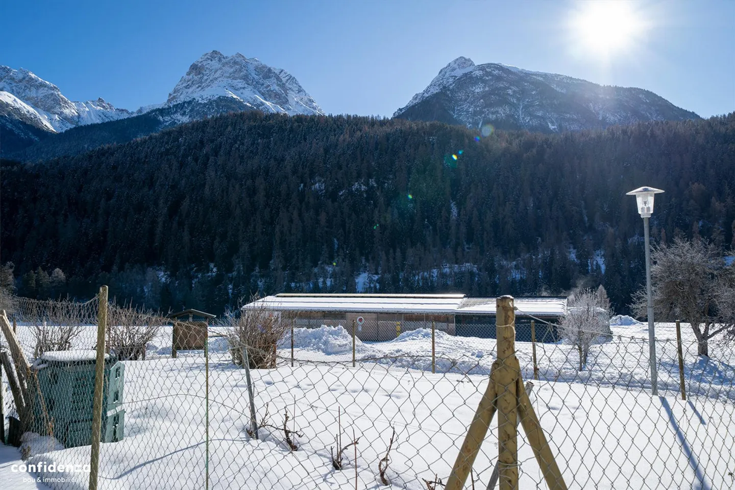 Affascinante casa multifamiliare engadinese con potenziale di sviluppo - Foto 15 di 17