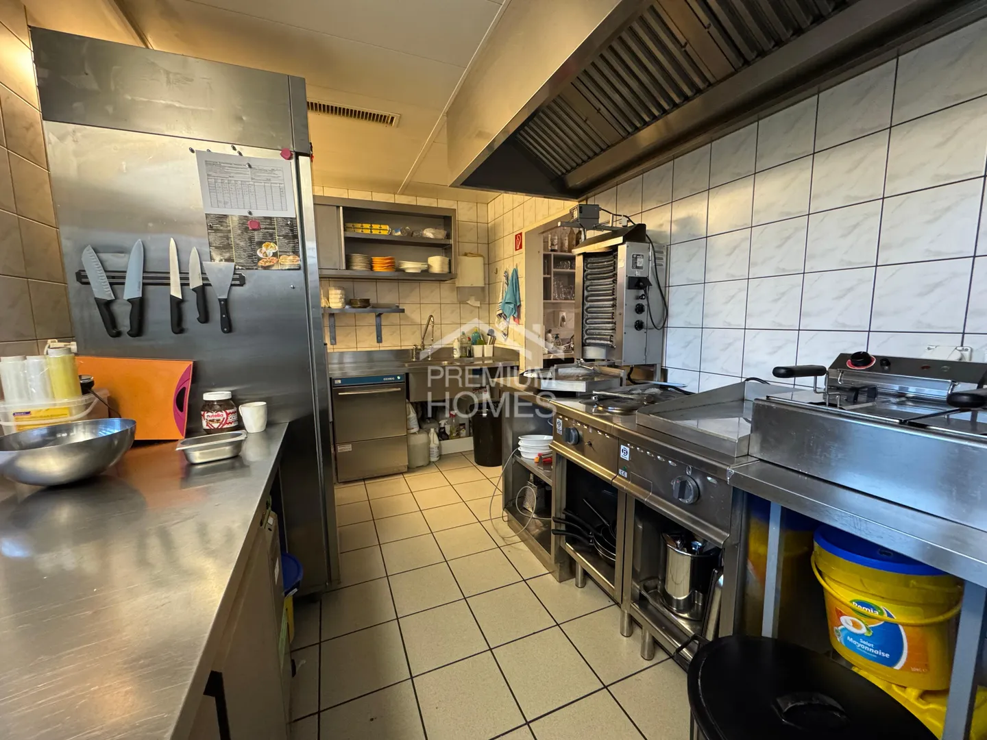 5.1% Yield Property on a Busy Main Road - Photo 5 of 6