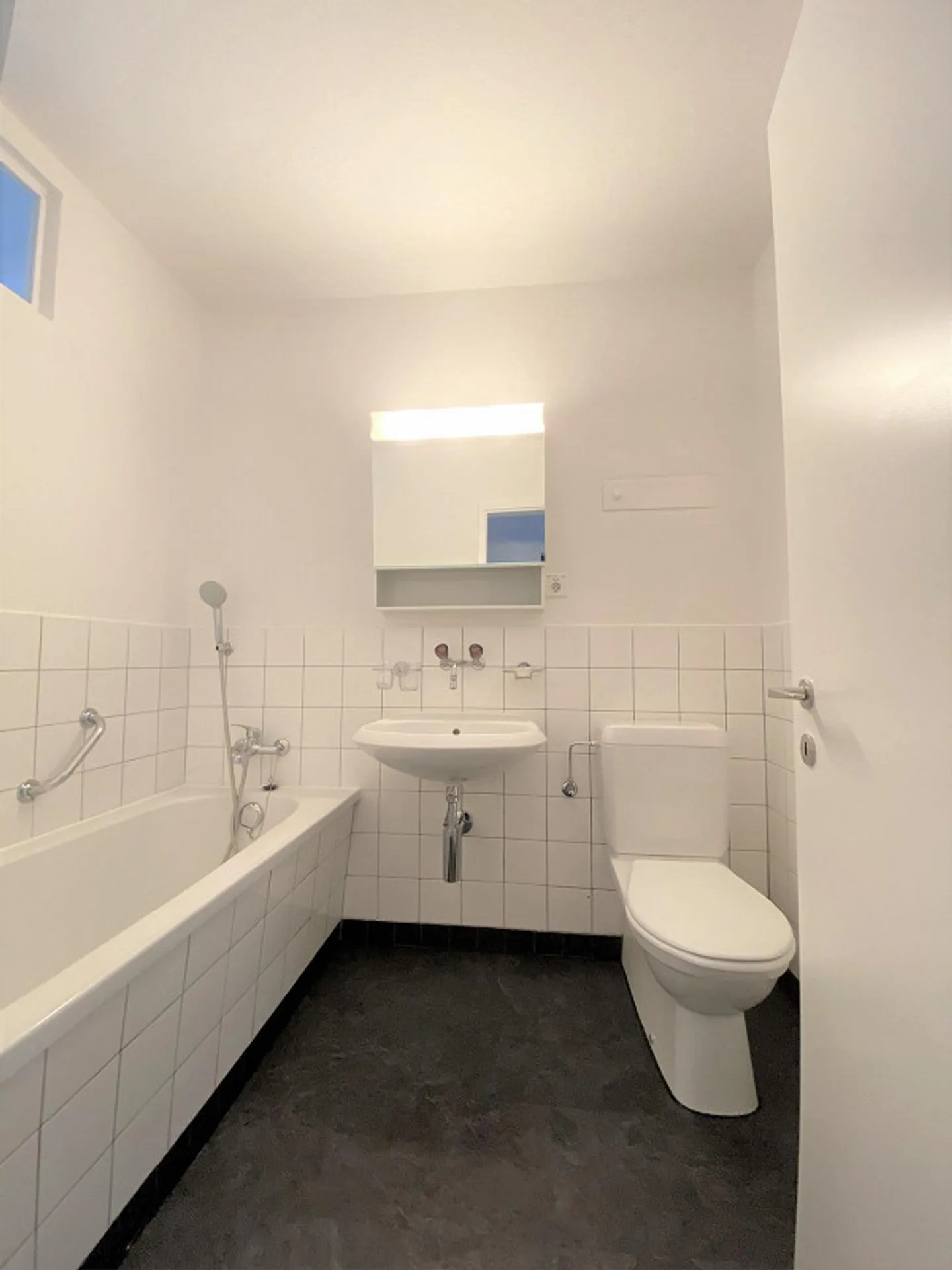 Helle 3-Zimmerwohnung im 3.OG an zentraler Lage - Foto 6 von 8