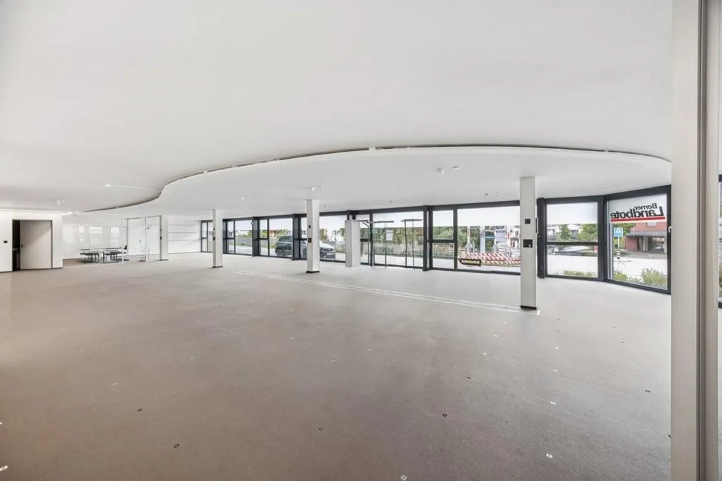 Repräsentatives Büro mit Bahnhofsnähe und starker Präsenz - Foto 4 von 12