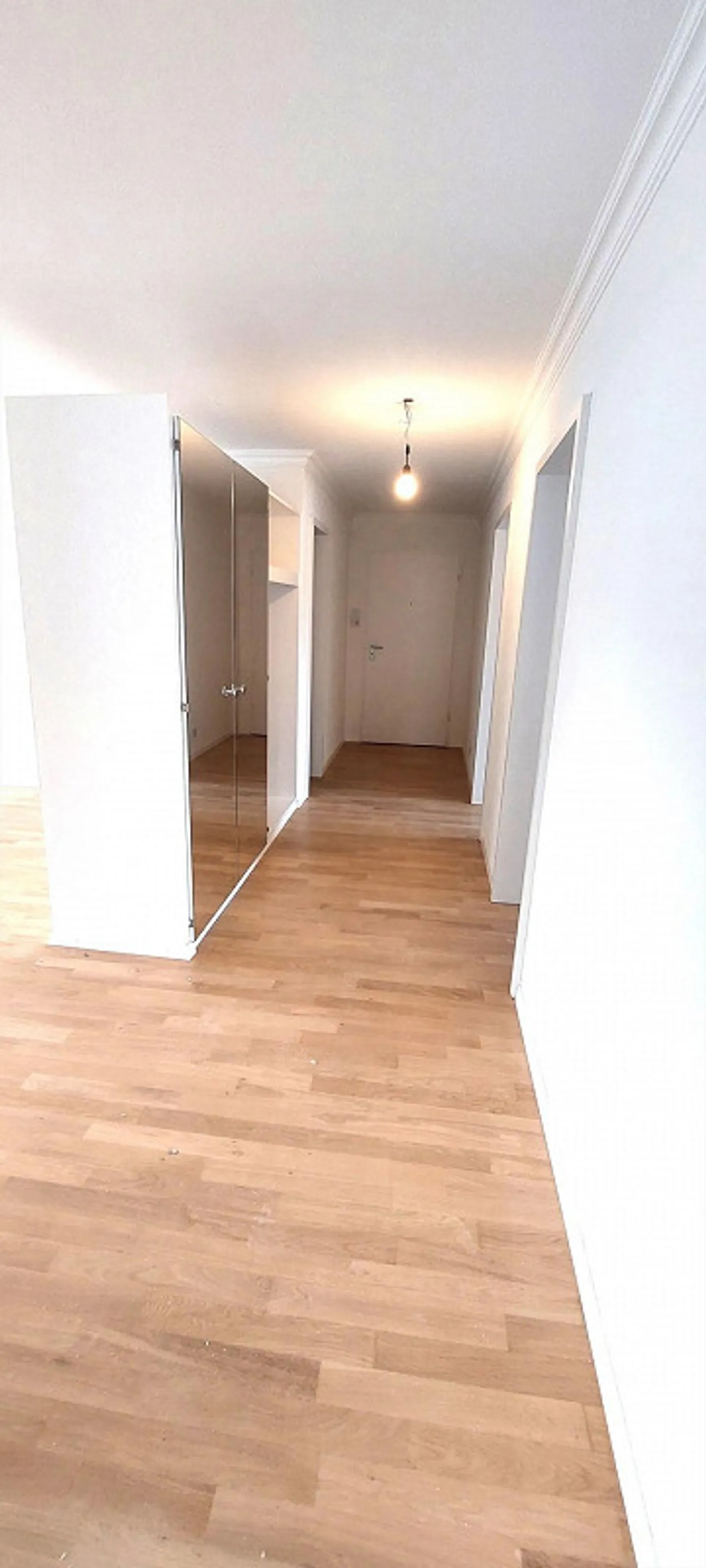 Total saniertes Wohnglück: 4.5-Zimmer-Wohnung mit Balkon ins Grüne - Foto 7 von 18